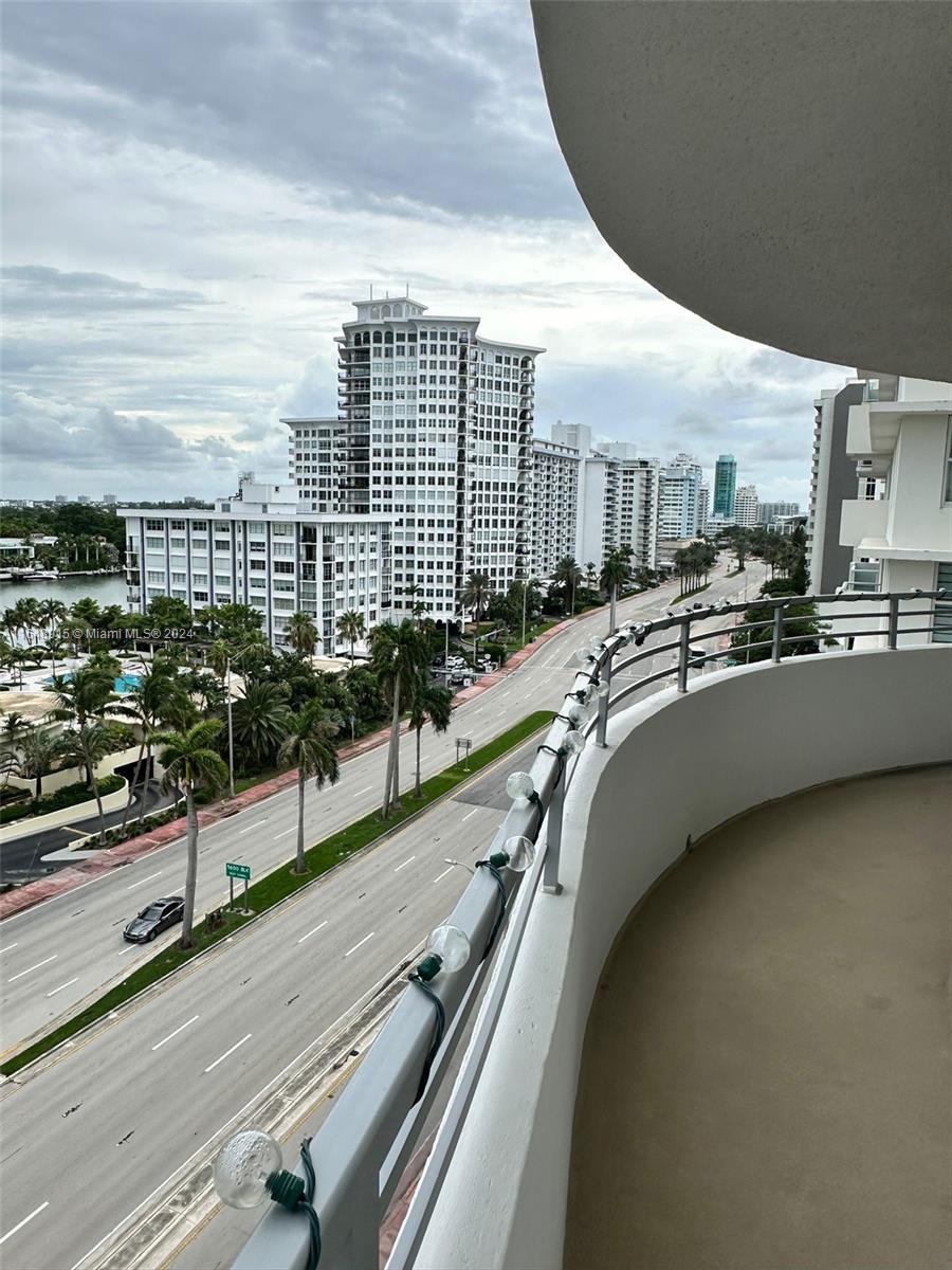 OCEANSIDE PLAZA CONDO - Residential