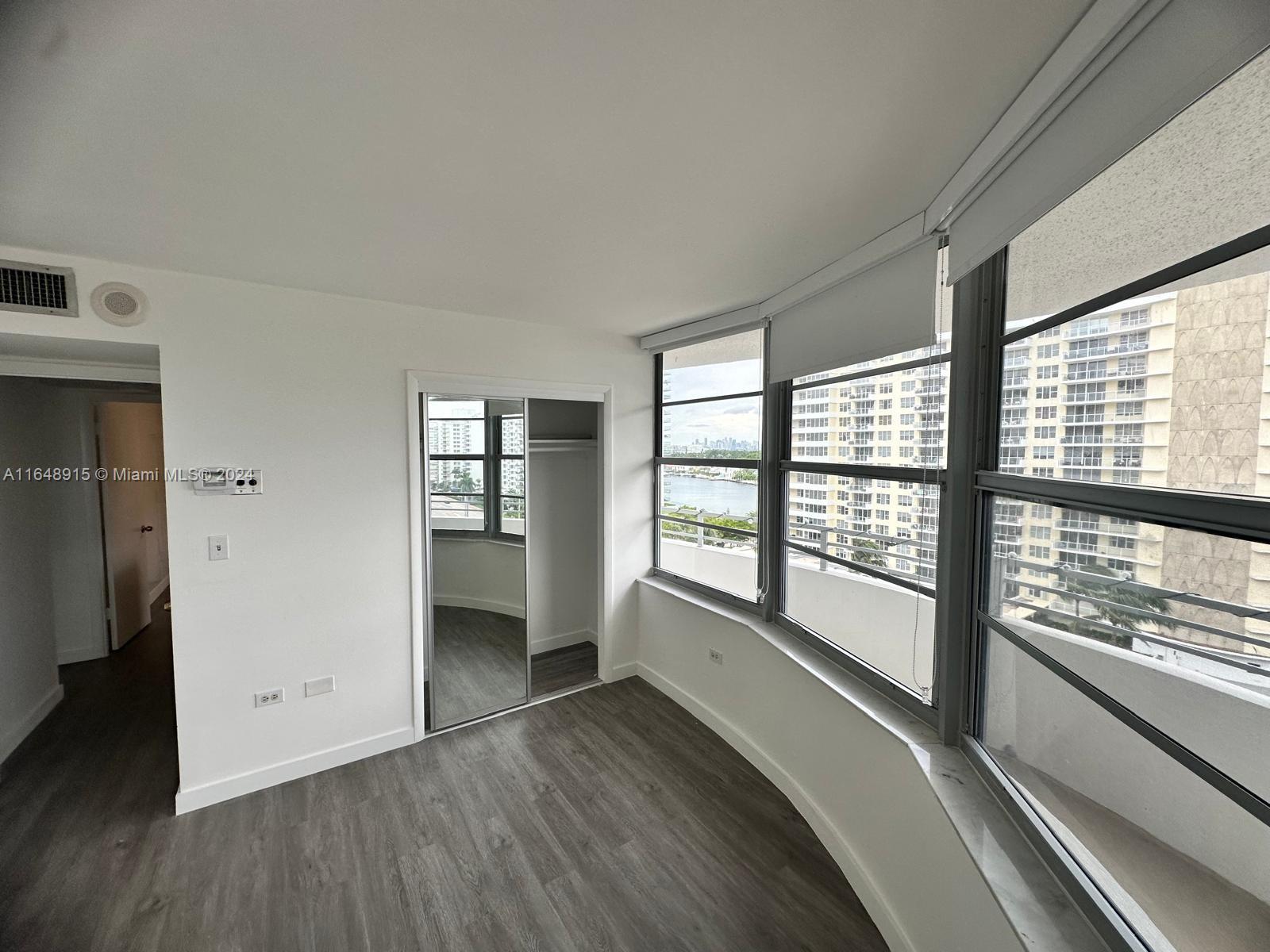 OCEANSIDE PLAZA CONDO - Residential