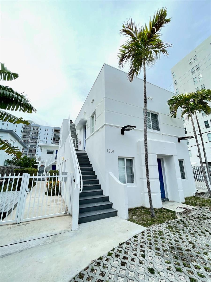 BAY VIEW SUB - Residential Lease
