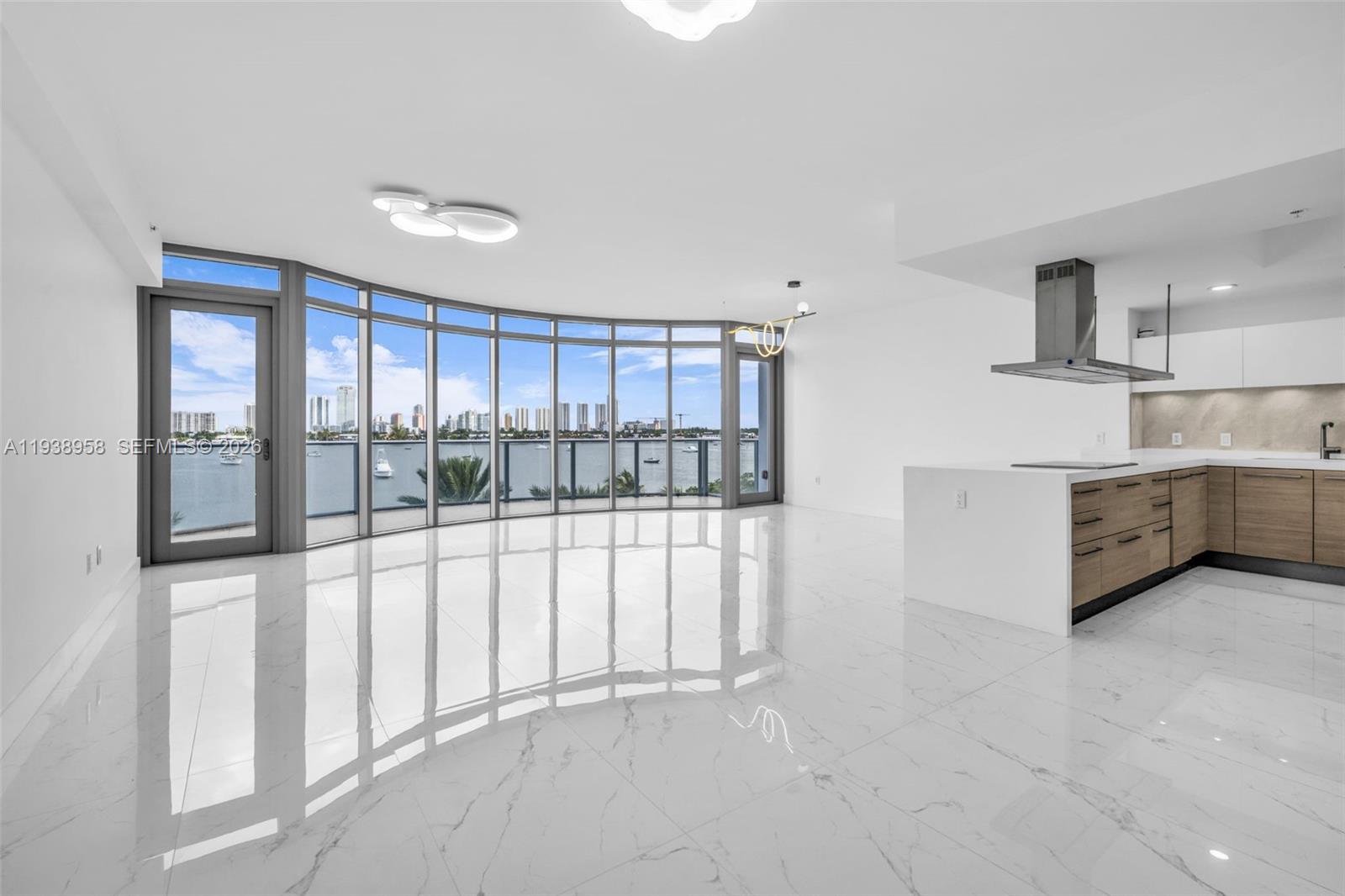 MARINA PALMS RESIDENCES S - Residential