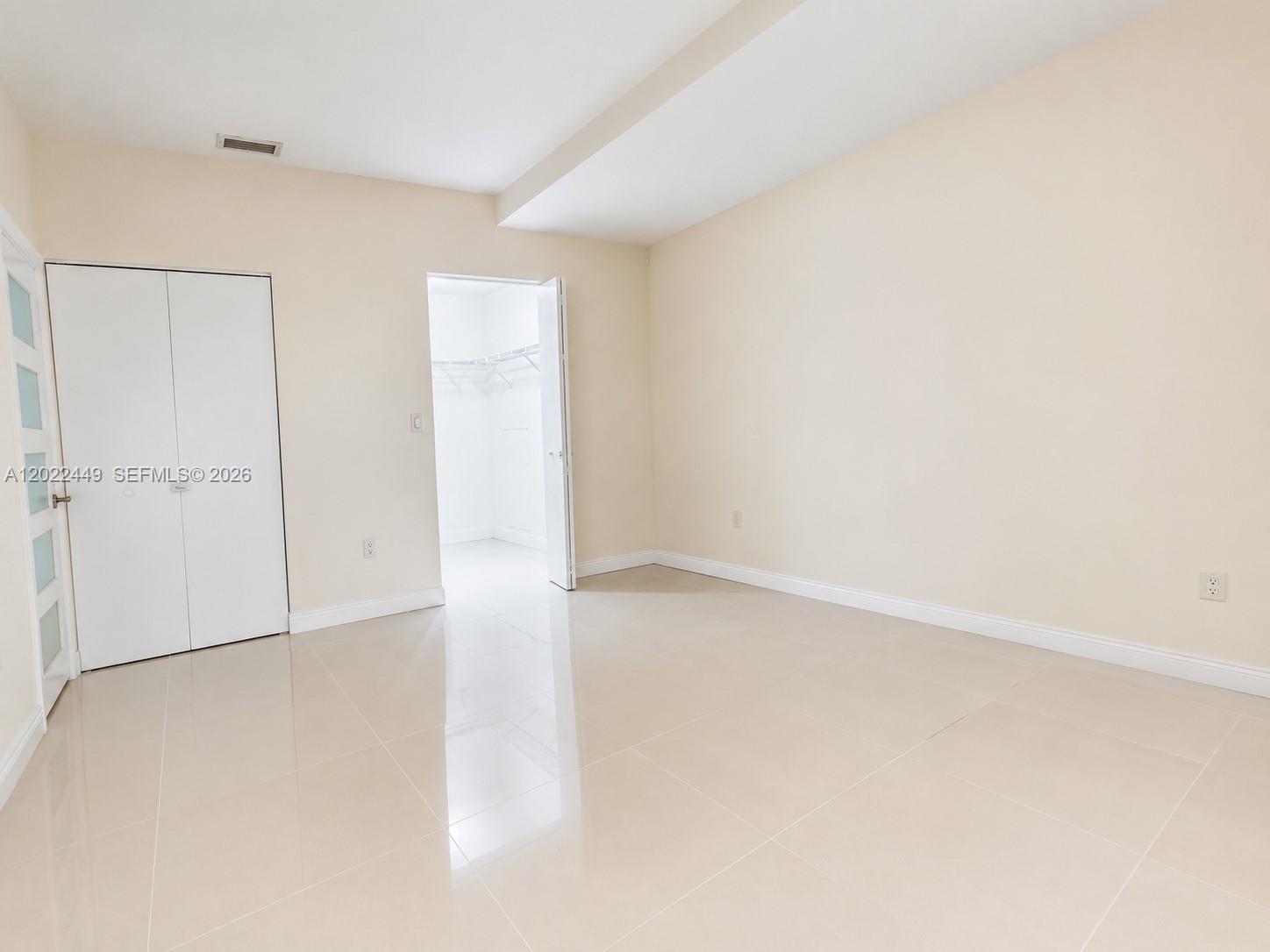 TERRAZAS RIVERPARK VILLAG - Residential