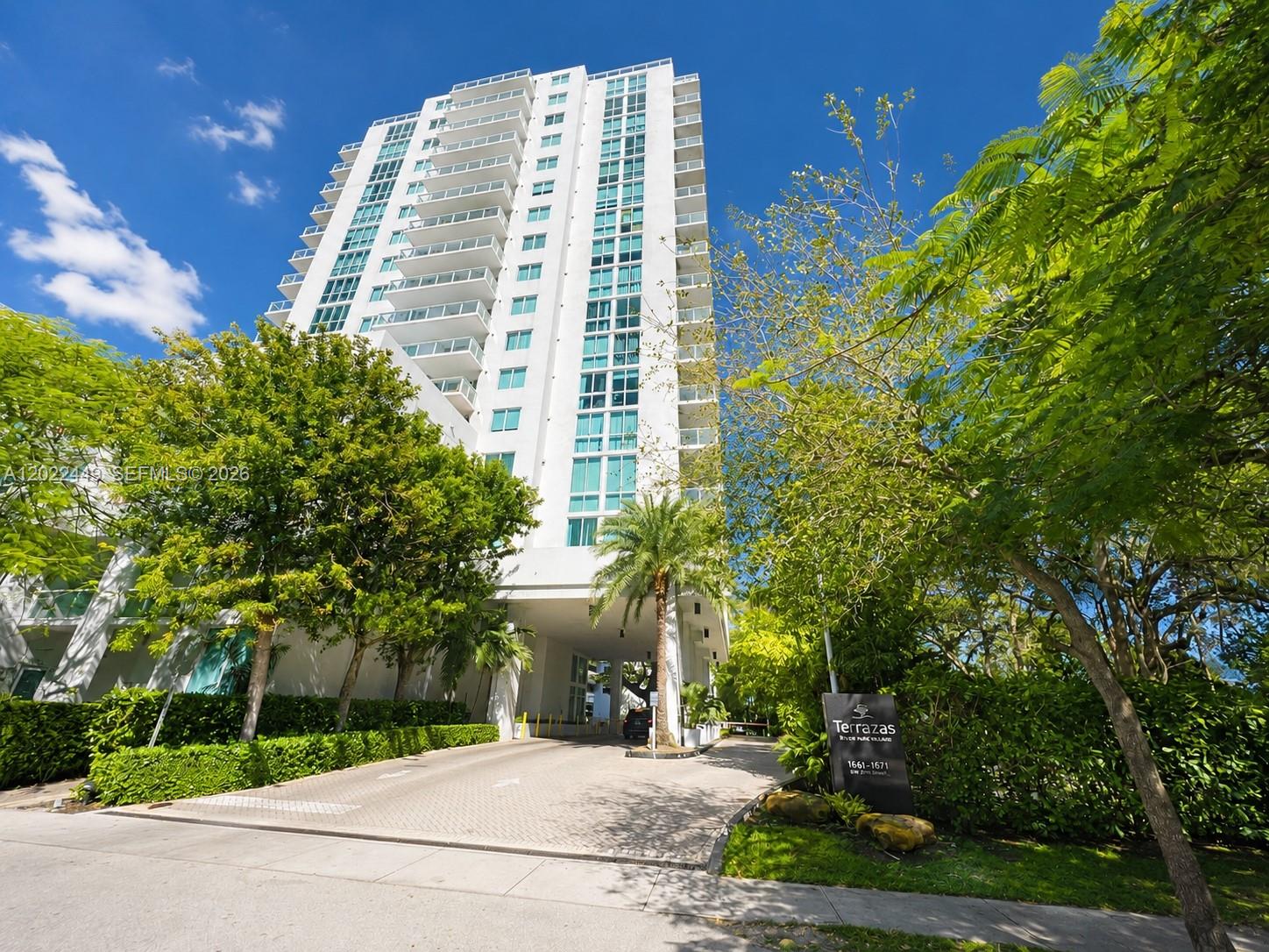 TERRAZAS RIVERPARK VILLAG - Residential