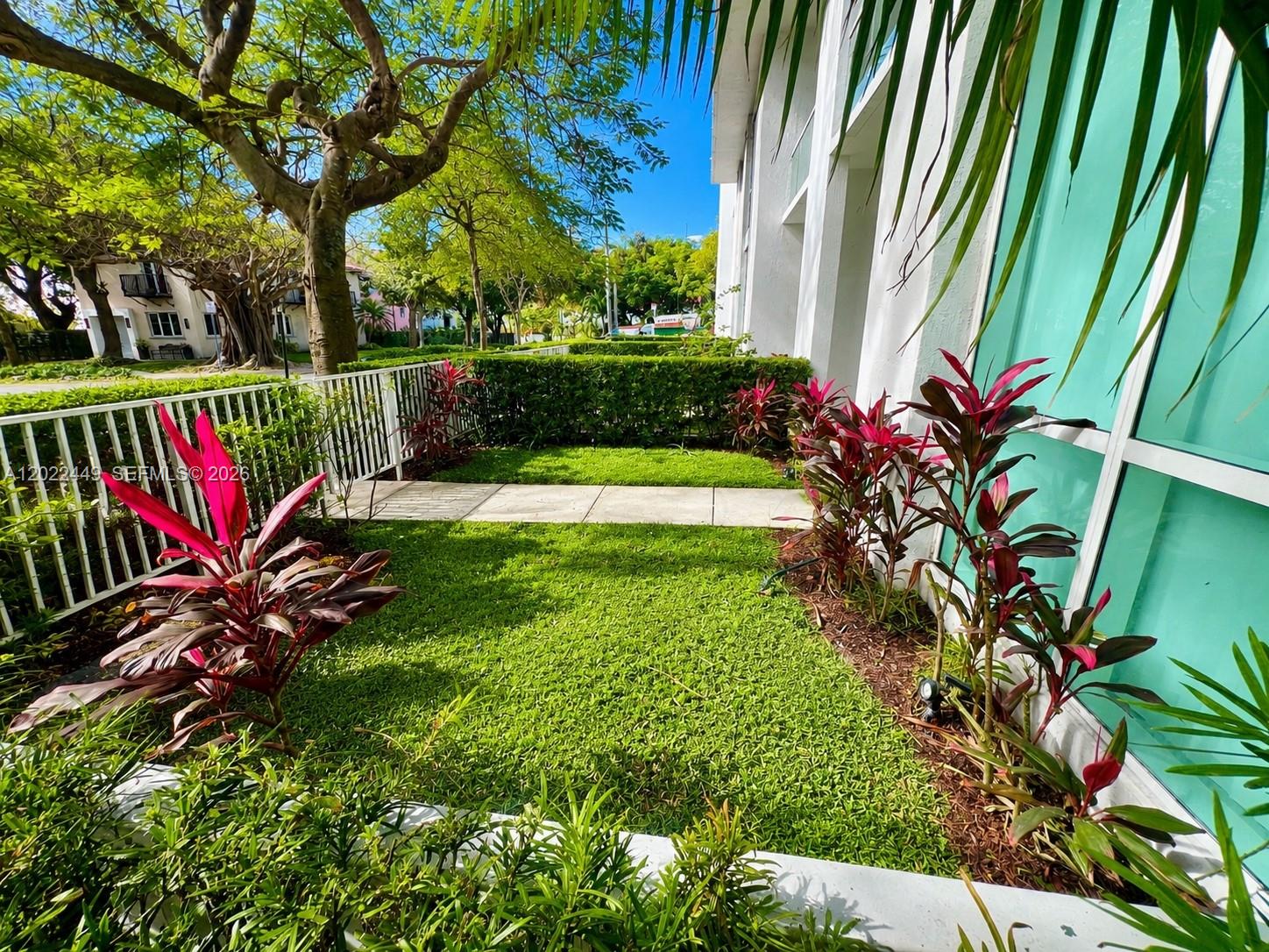 TERRAZAS RIVERPARK VILLAG - Residential