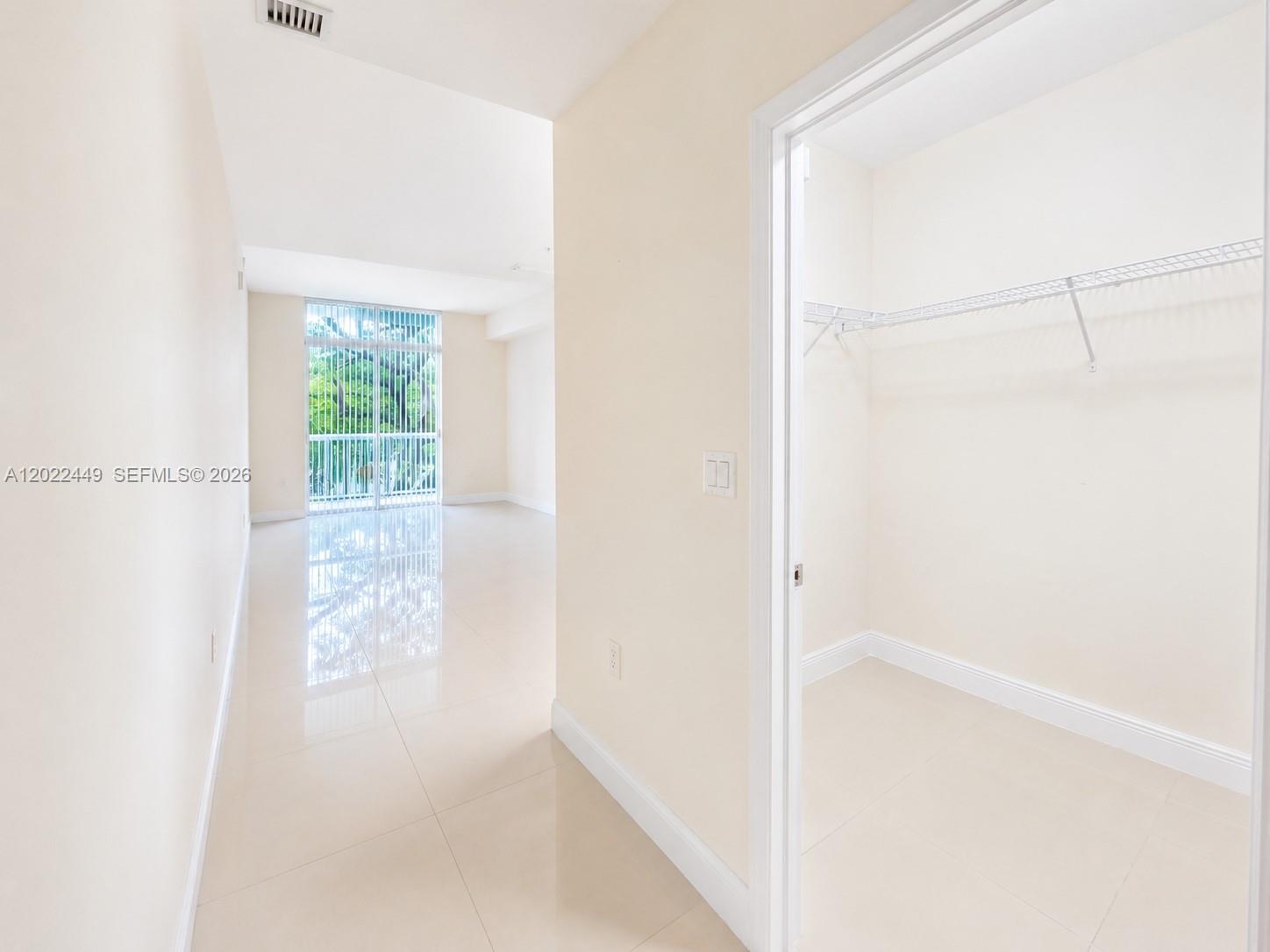 TERRAZAS RIVERPARK VILLAG - Residential