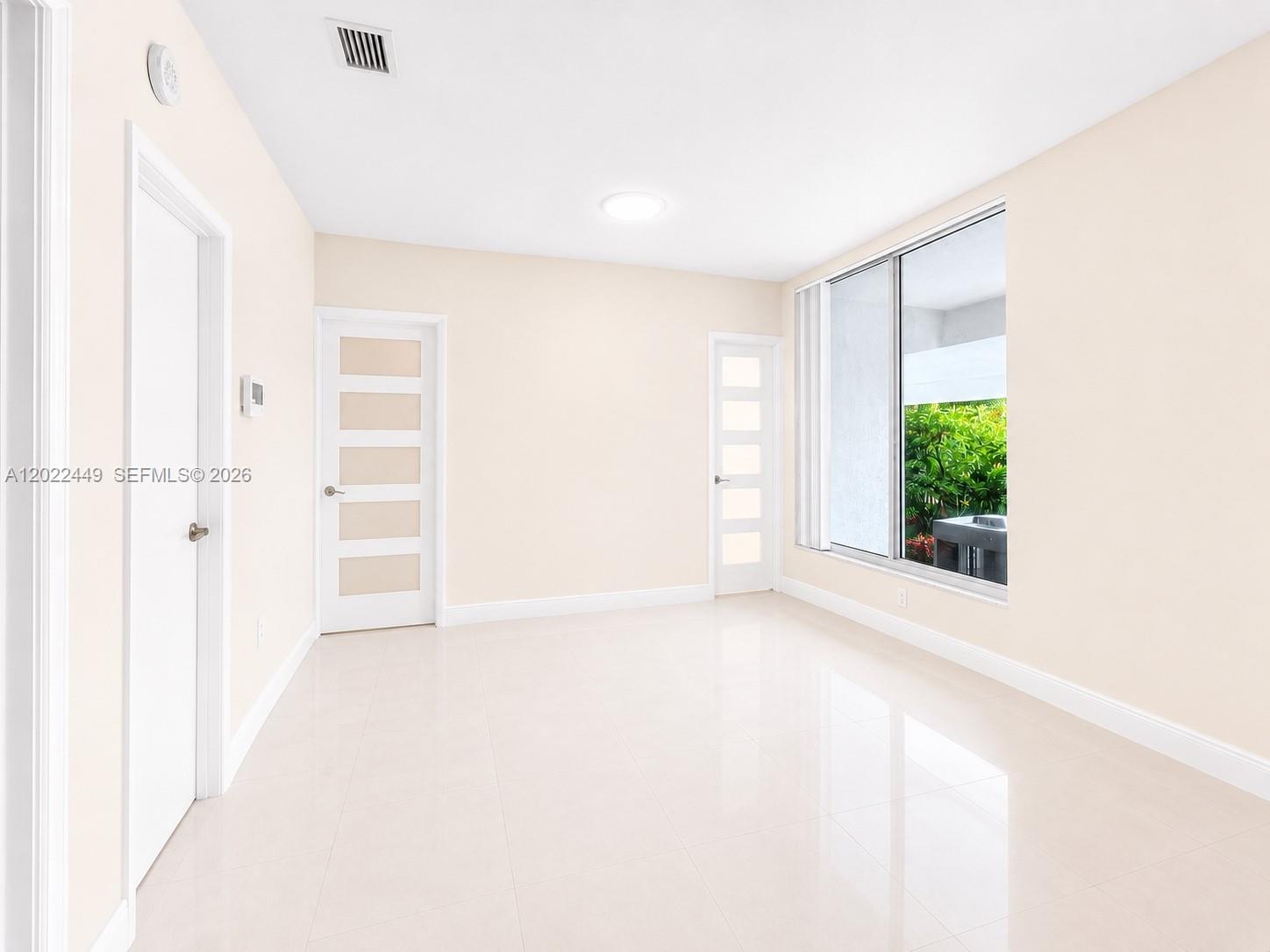TERRAZAS RIVERPARK VILLAG - Residential