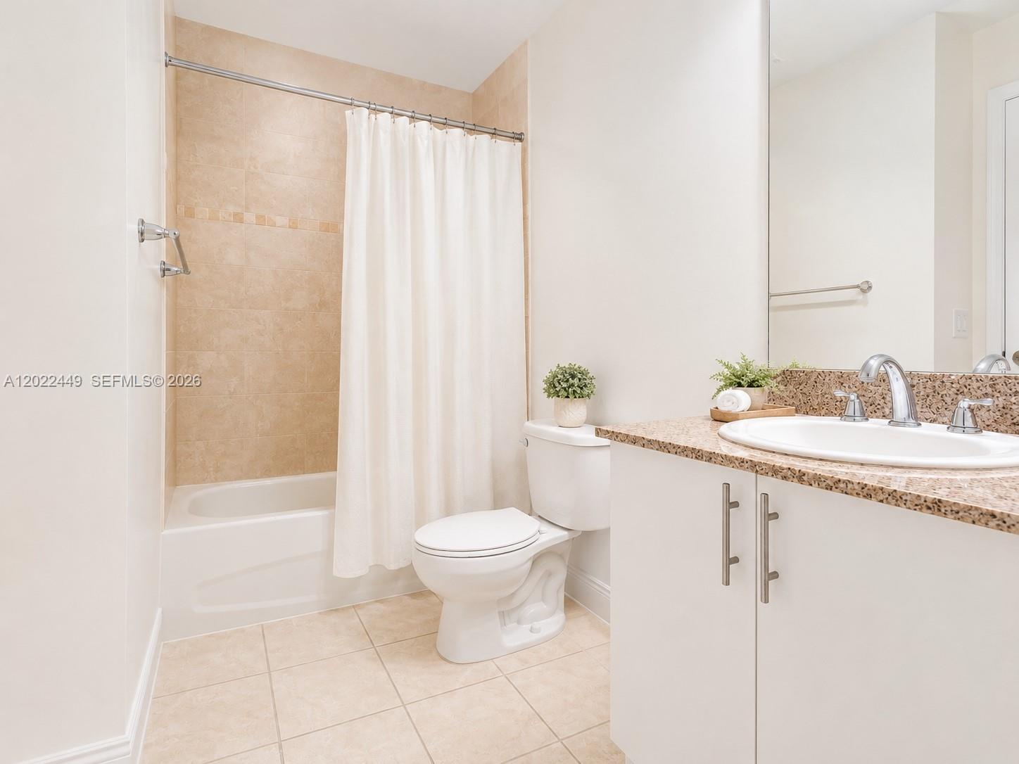 TERRAZAS RIVERPARK VILLAG - Residential