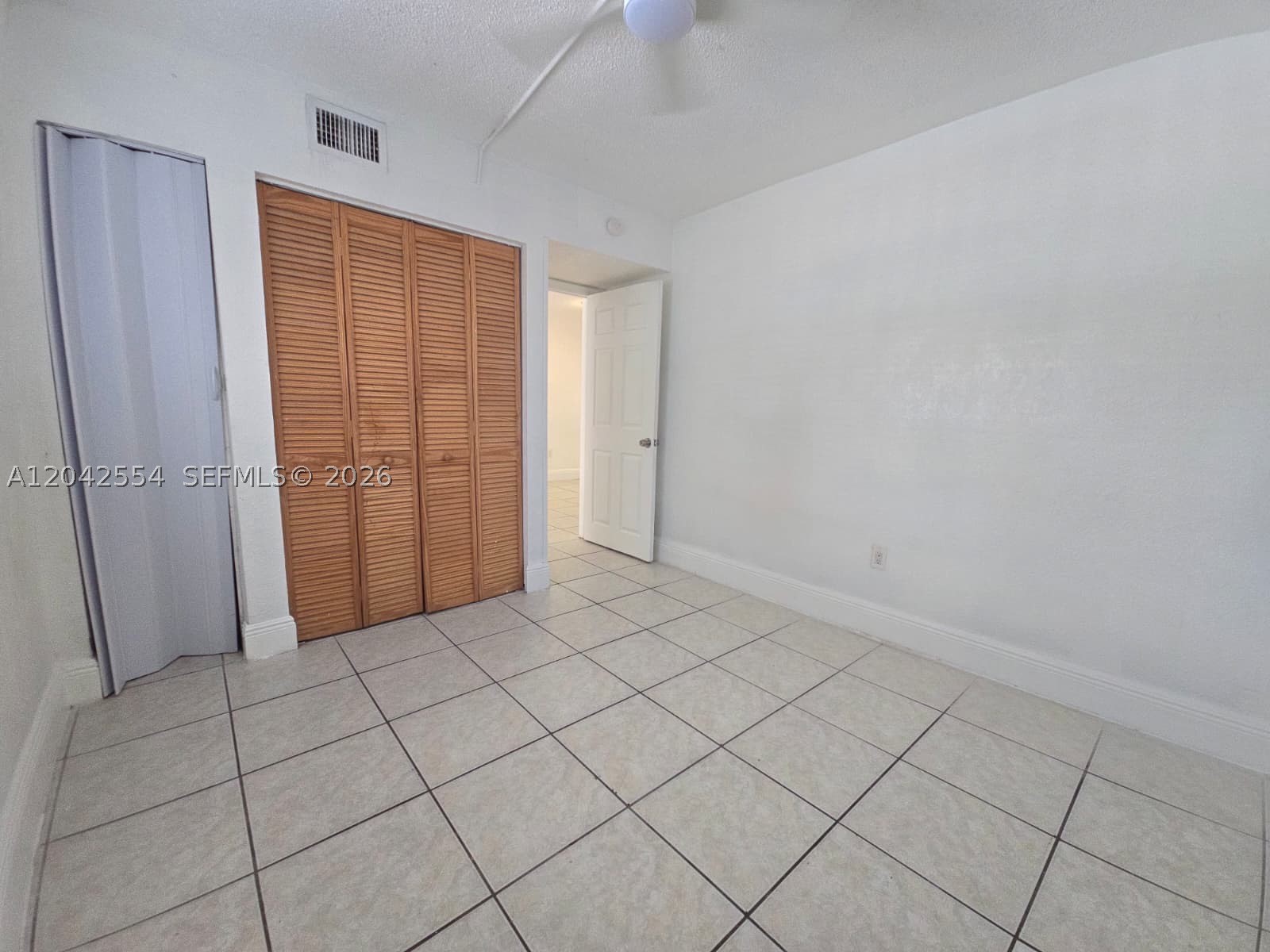 WILDWOOD RIVER VILLAS CON - Residential Lease