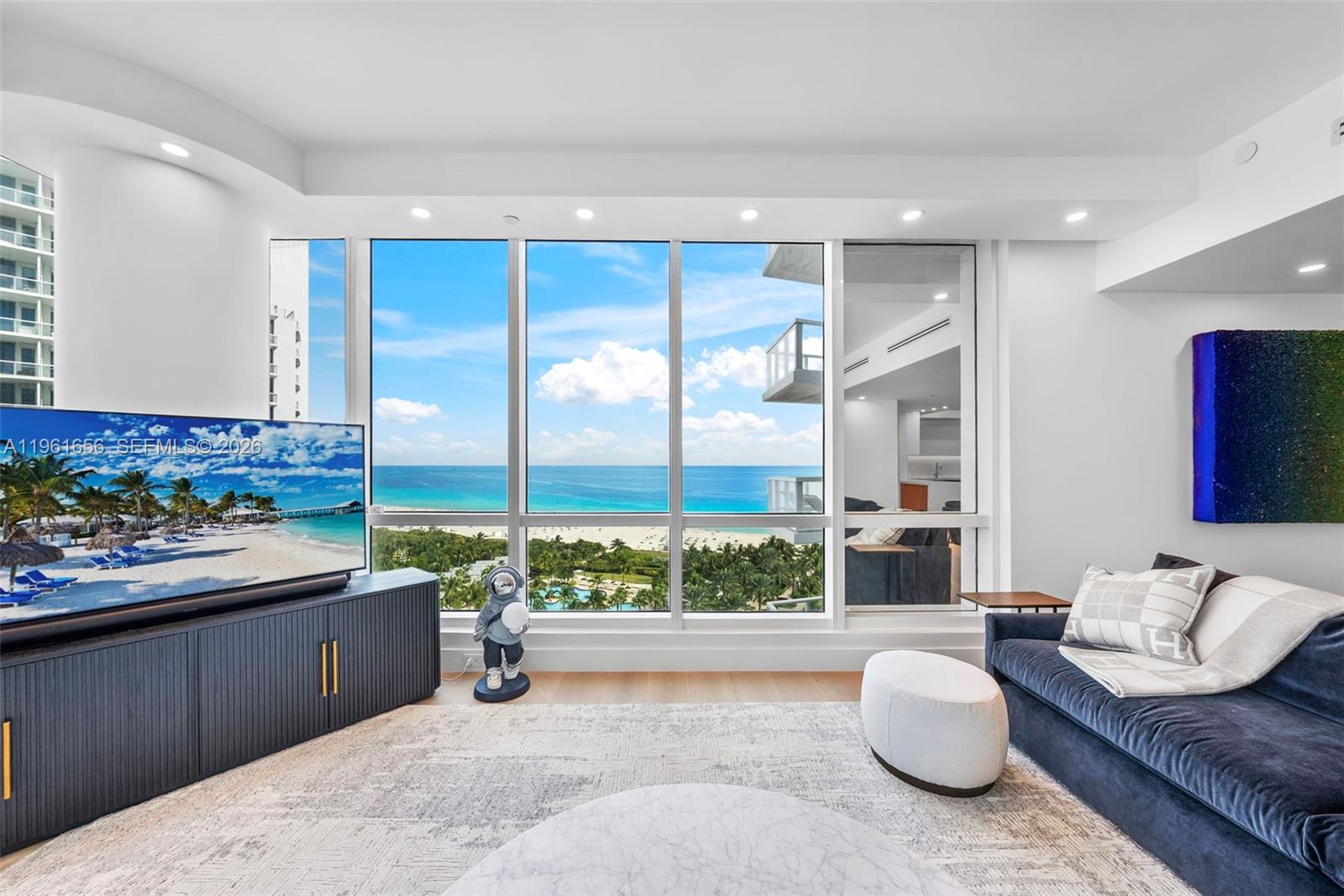 CONTINUUM ON SOUTH BEACH C - Residential