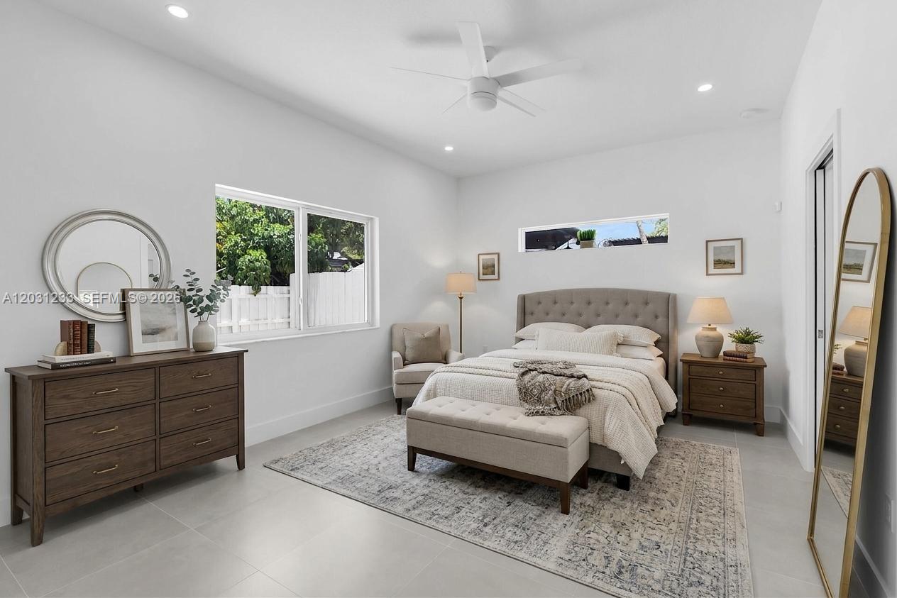 LARGO GARDENS - Residential
