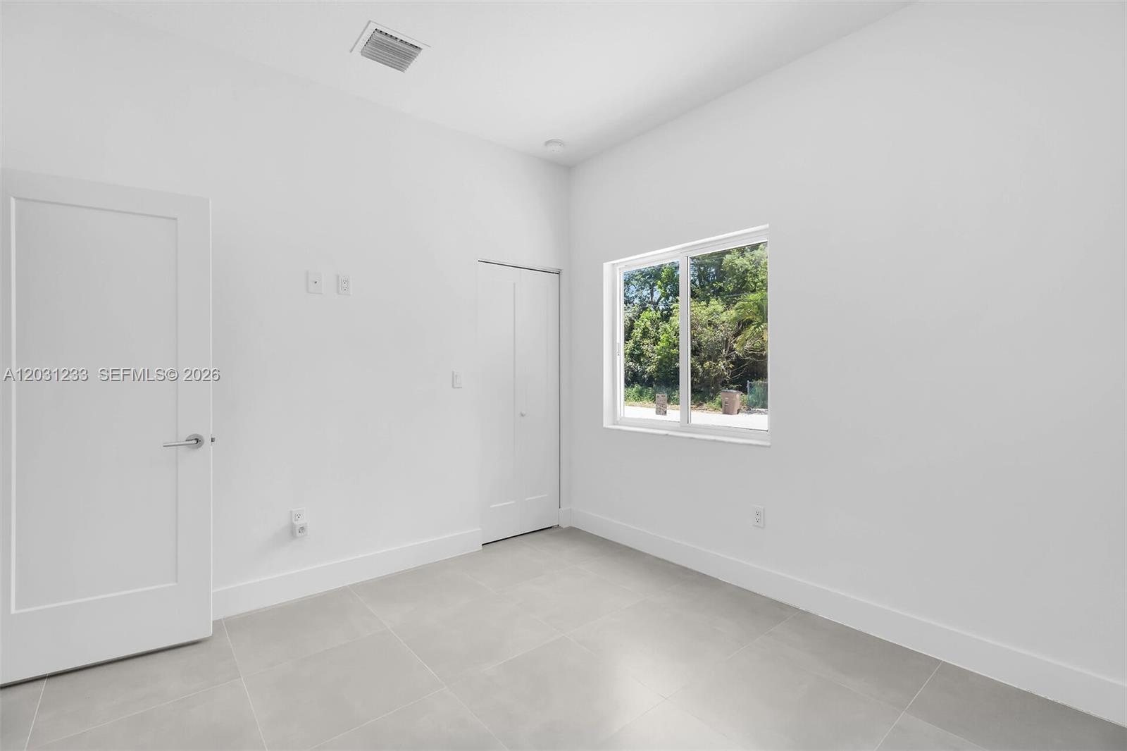 LARGO GARDENS - Residential