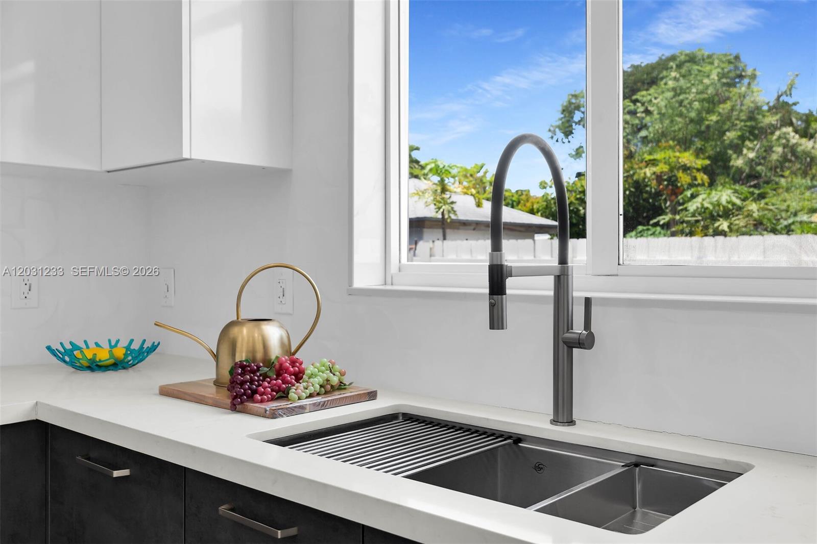 LARGO GARDENS - Residential