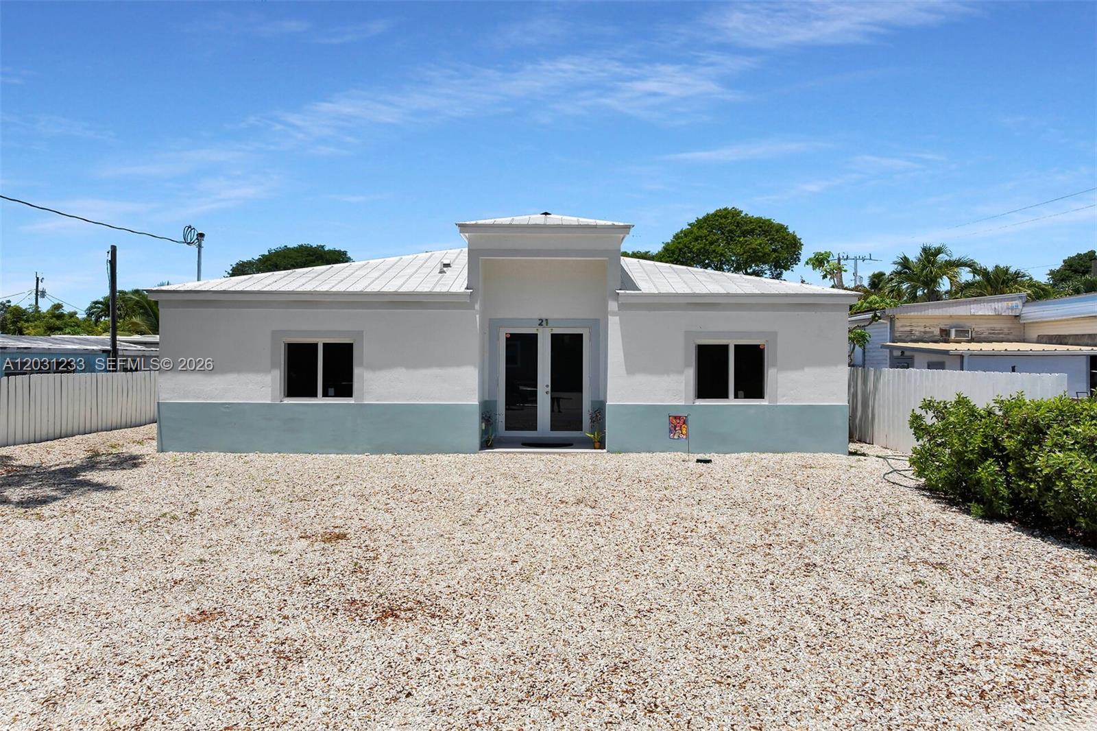 LARGO GARDENS - Residential