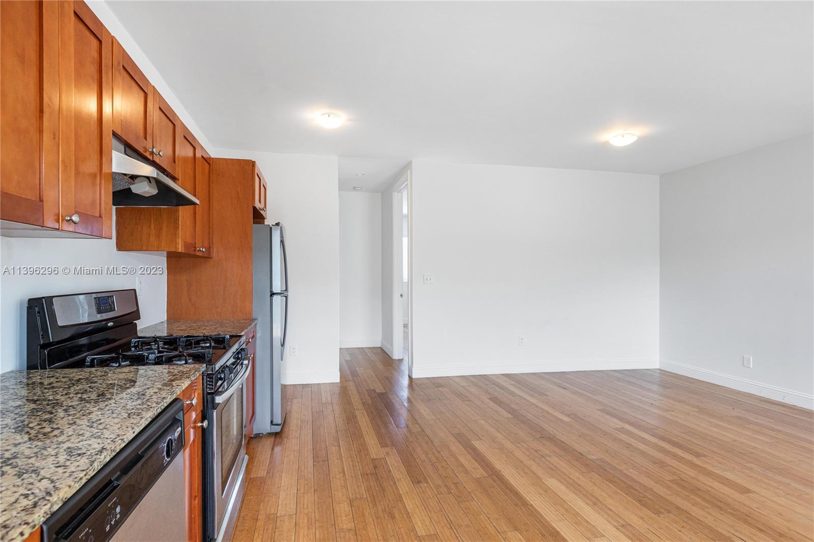 TATUM WATERWAY SUB - Residential Lease
