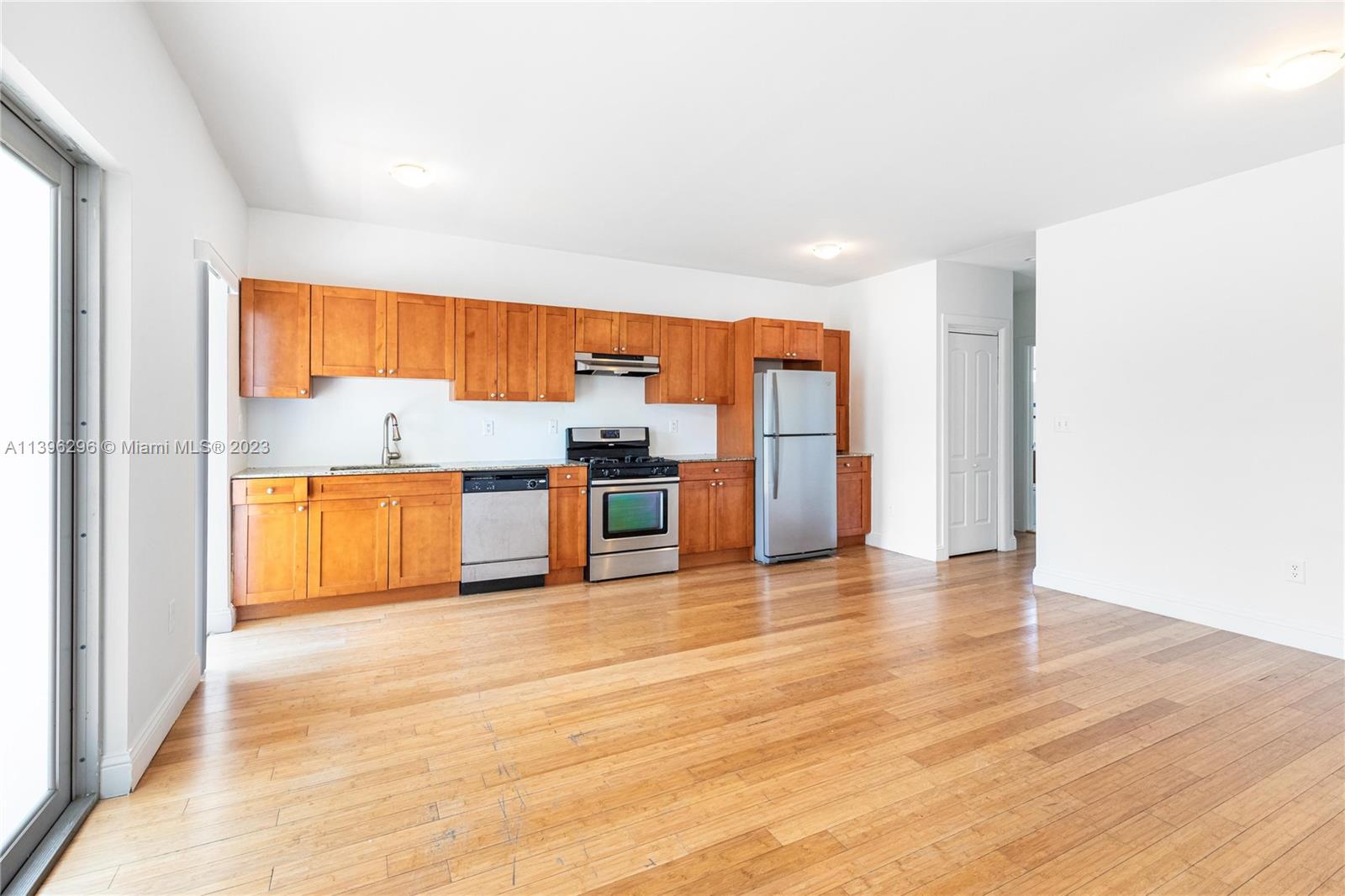 TATUM WATERWAY SUB - Residential Lease