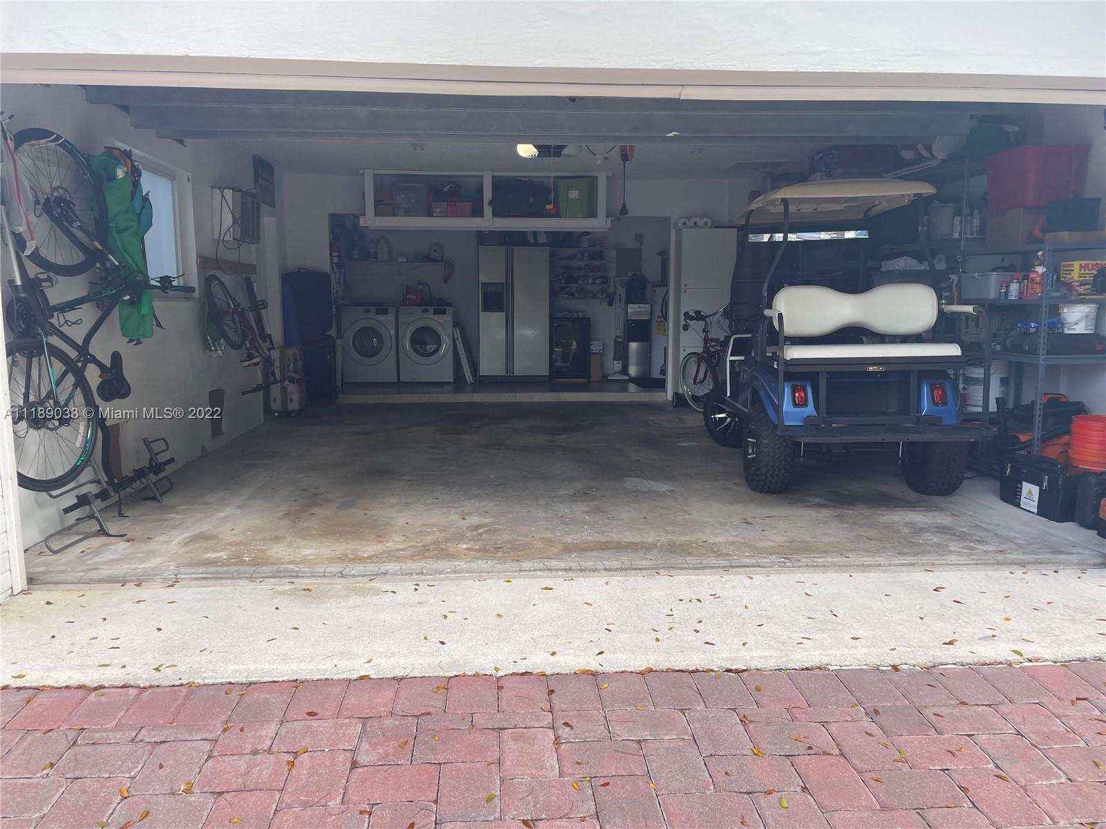 PEMBROKE LAKES SEC 1 - Residential Lease