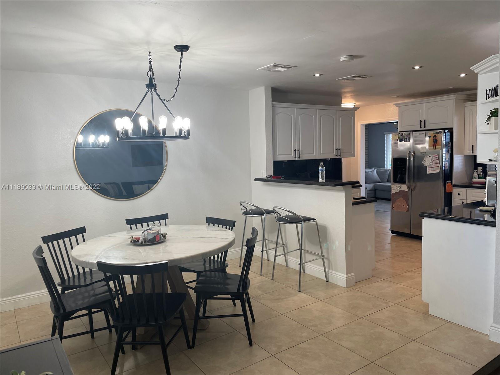 PEMBROKE LAKES SEC 1 - Residential Lease