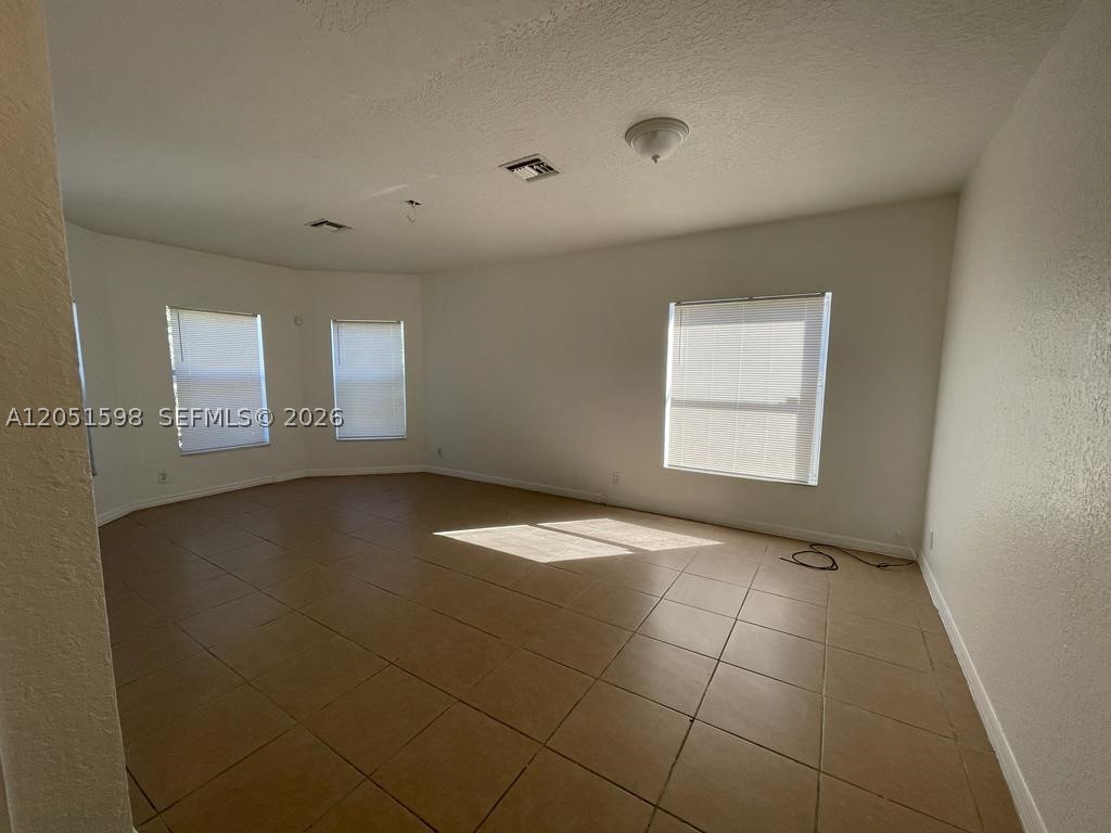WASHINGTON PARK 5TH ADD - Residential Lease