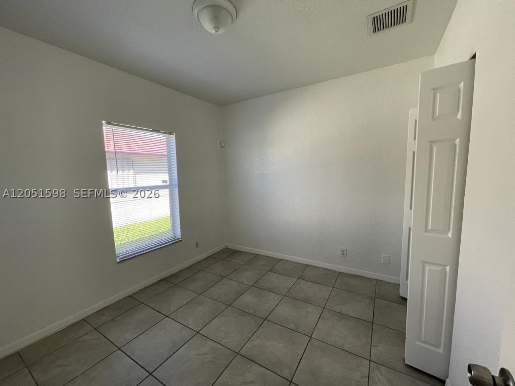 WASHINGTON PARK 5TH ADD - Residential Lease