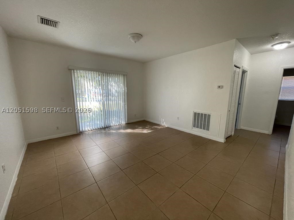 WASHINGTON PARK 5TH ADD - Residential Lease