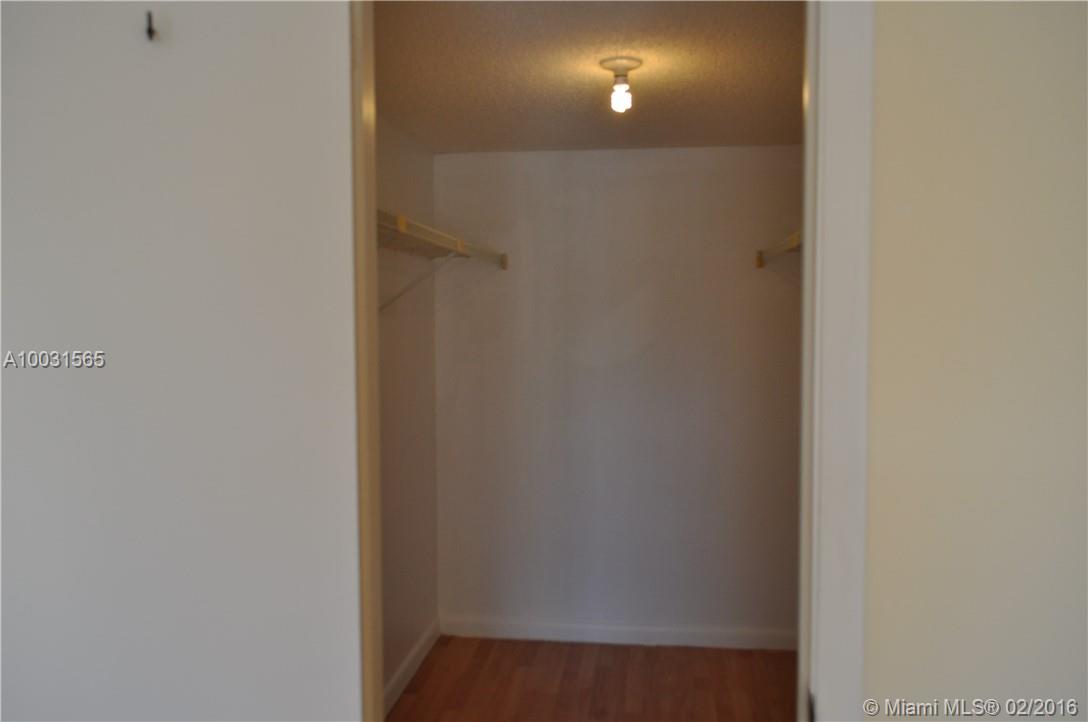 TARA GARDENS CONDO 1 - Residential Lease