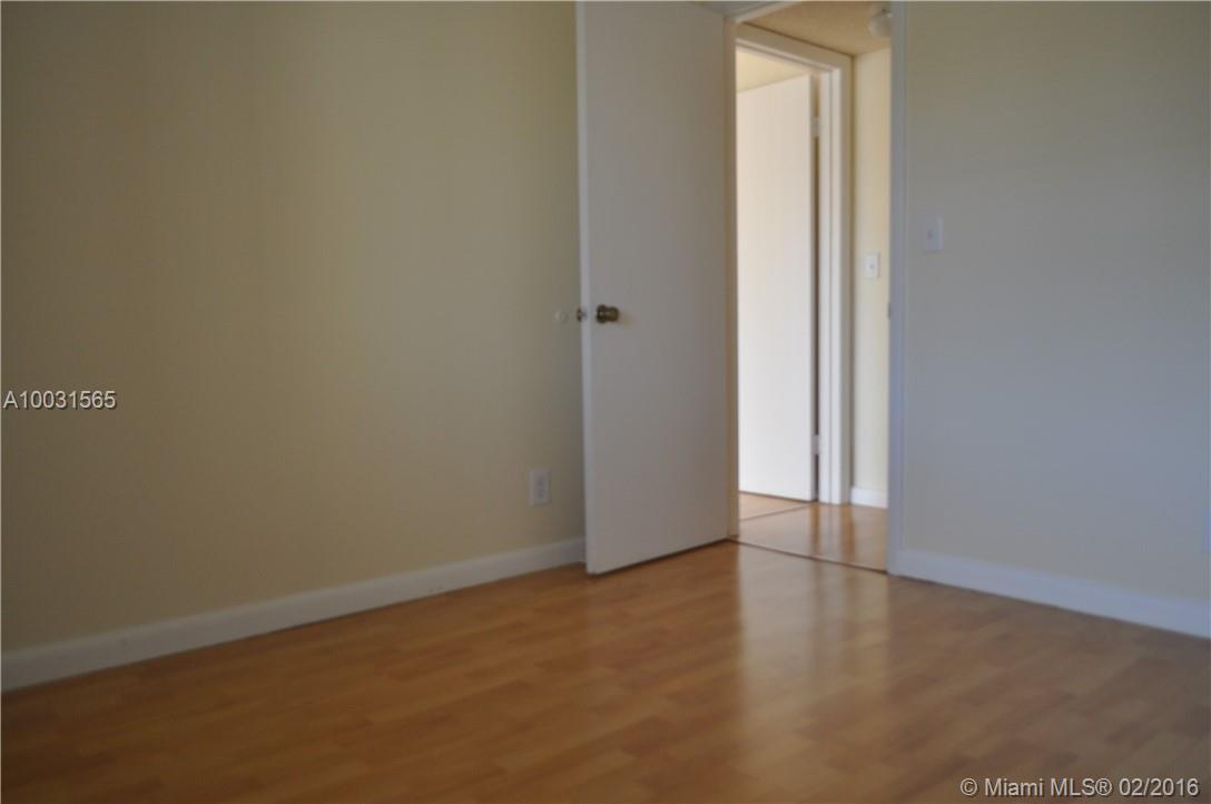 TARA GARDENS CONDO 1 - Residential Lease