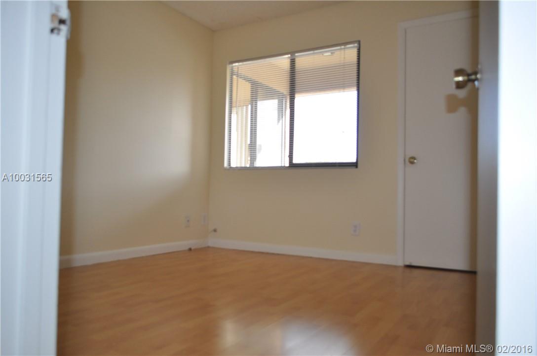 TARA GARDENS CONDO 1 - Residential Lease
