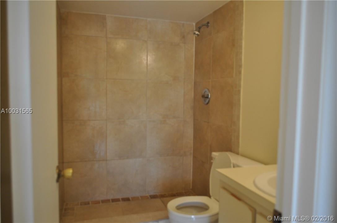 TARA GARDENS CONDO 1 - Residential Lease
