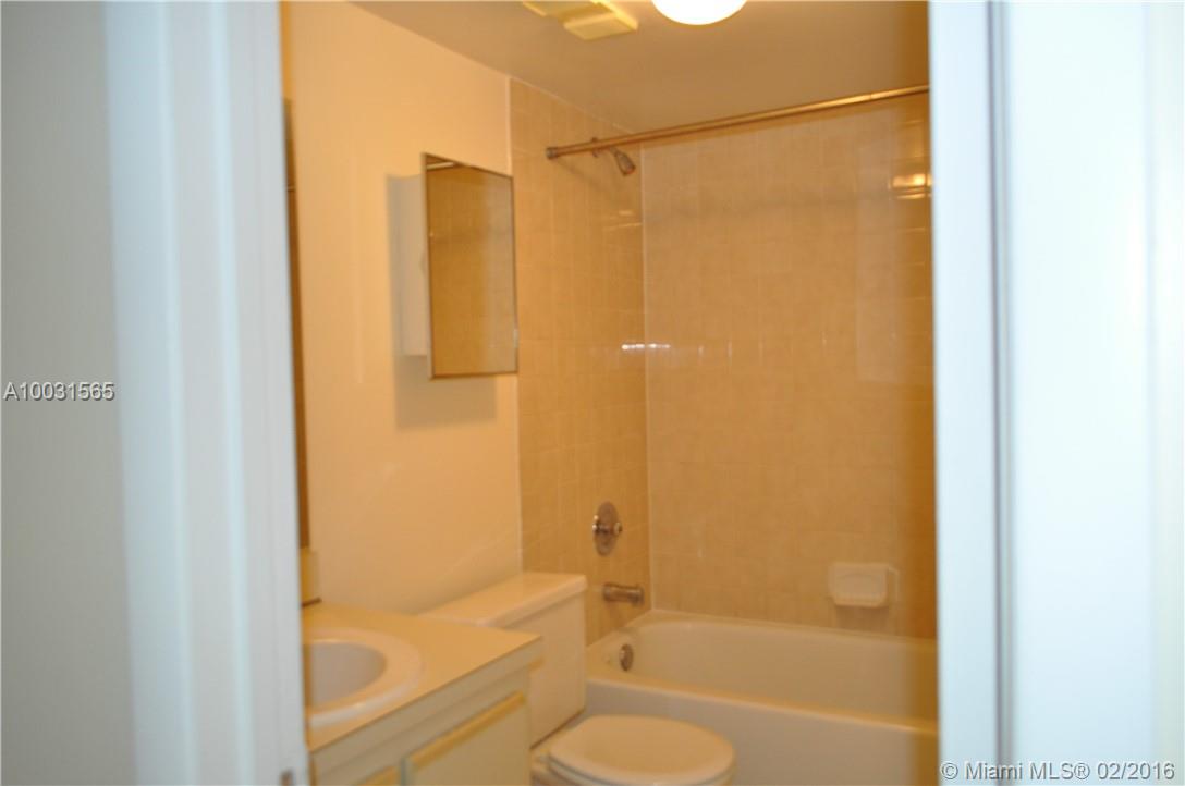 TARA GARDENS CONDO 1 - Residential Lease
