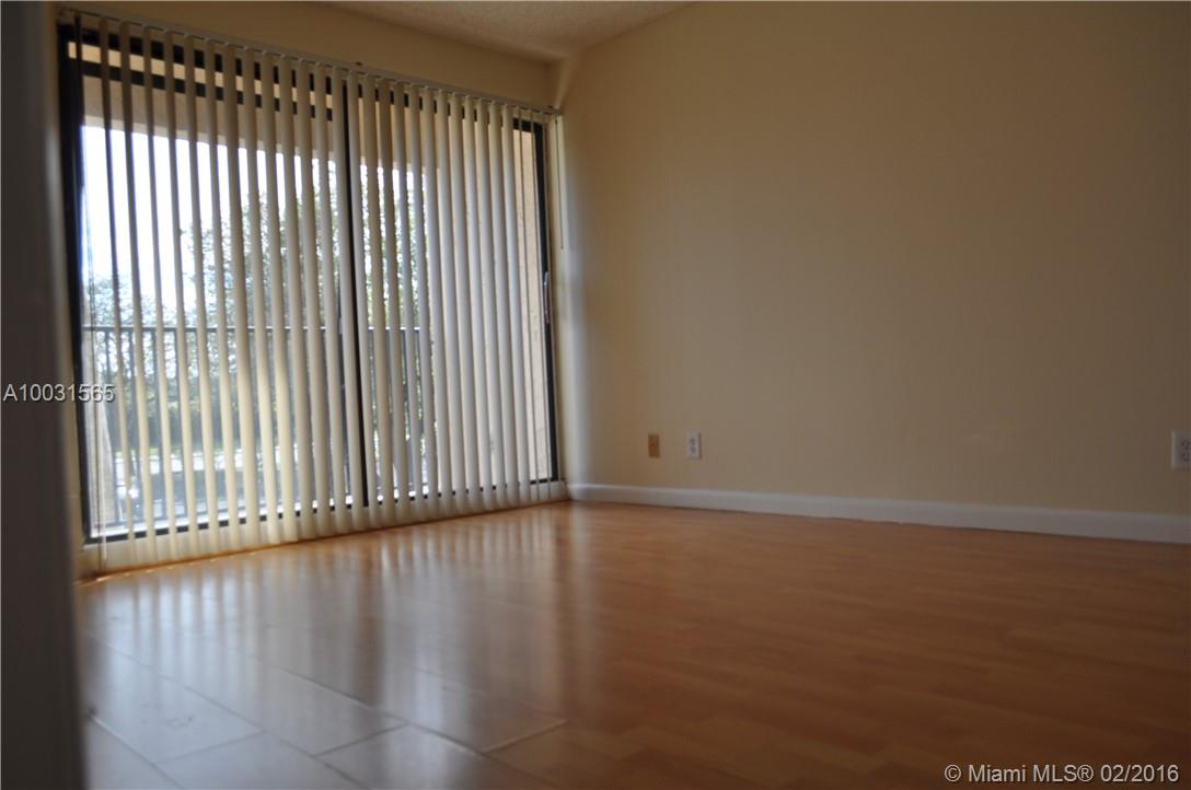 TARA GARDENS CONDO 1 - Residential Lease