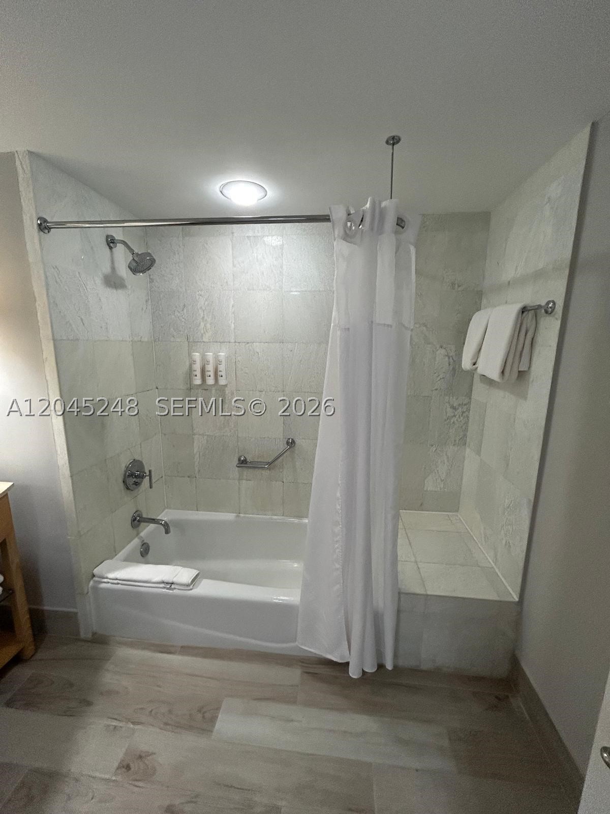 M RESORT RESIDENCES CONDO - Residential