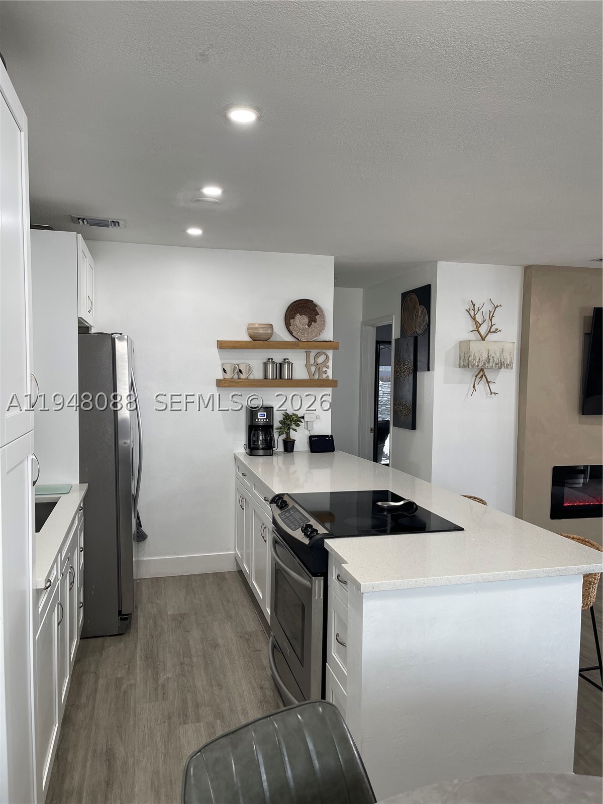 CORAL RIDGE ISLES - Residential Income