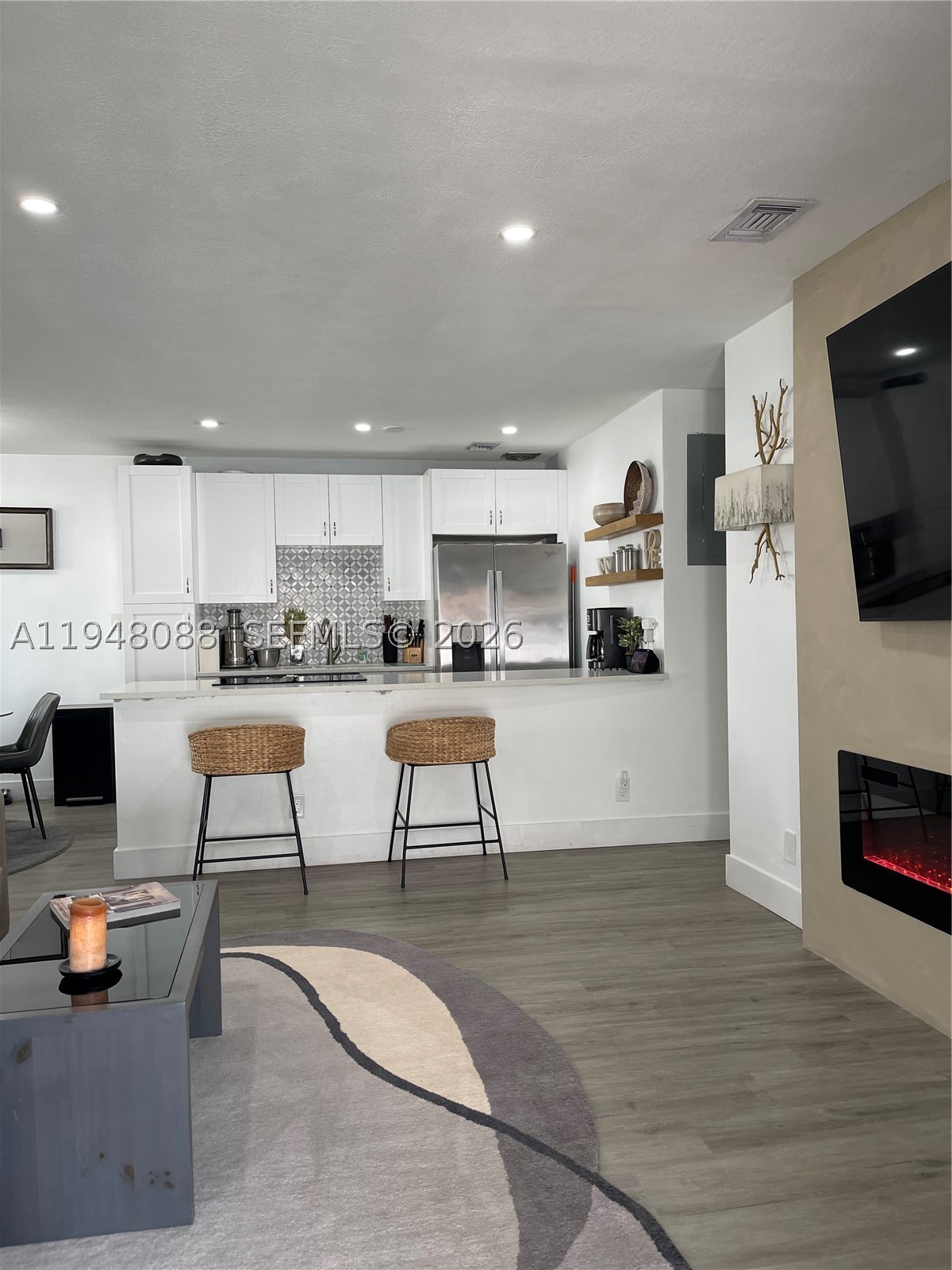 CORAL RIDGE ISLES - Residential Income