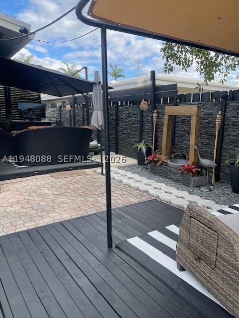 CORAL RIDGE ISLES - Residential Income