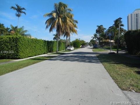 7 8 53 42 SHORE CREST - Residential Lease