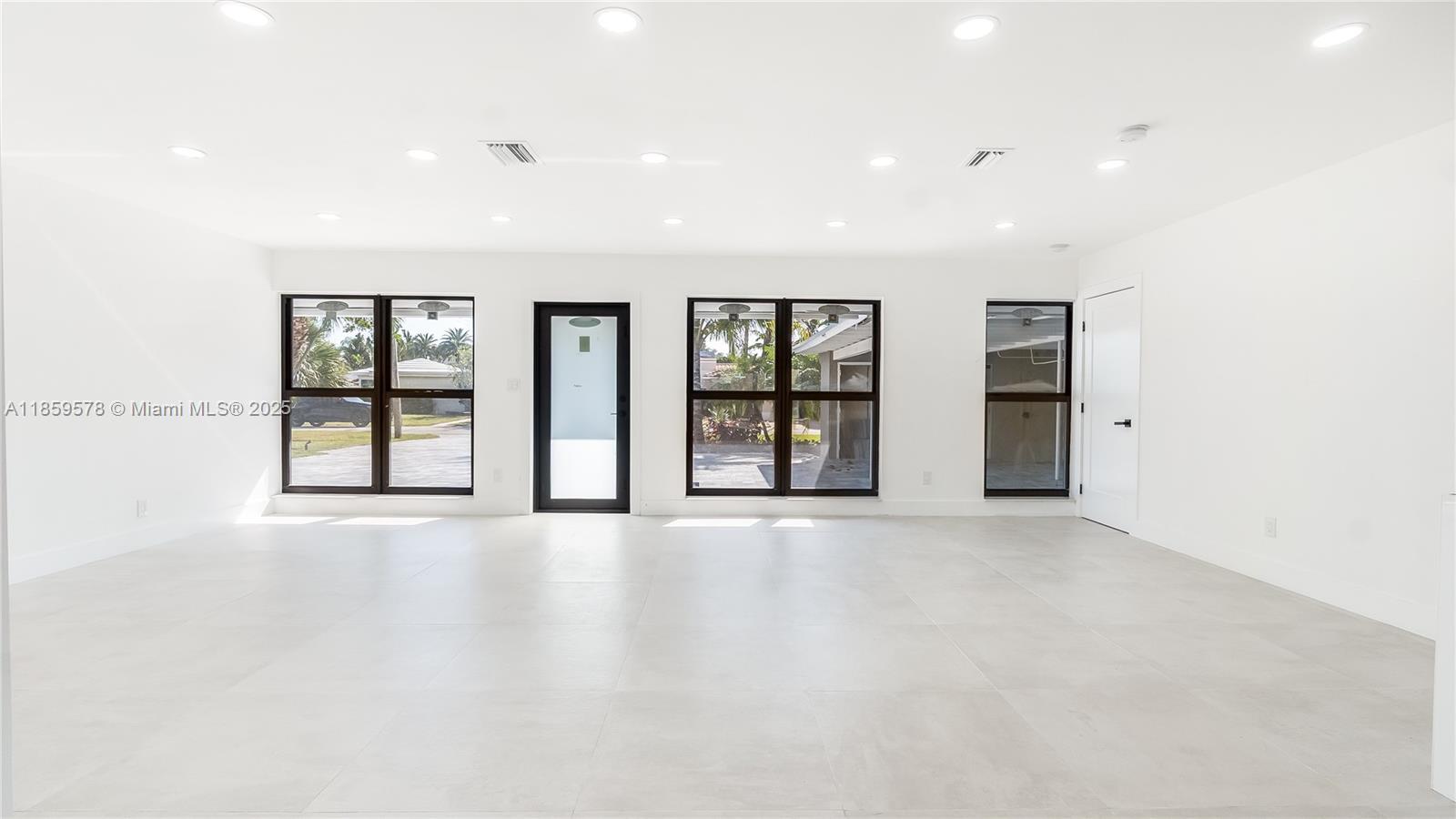 MIDDLE RIVER MANOR - Residential