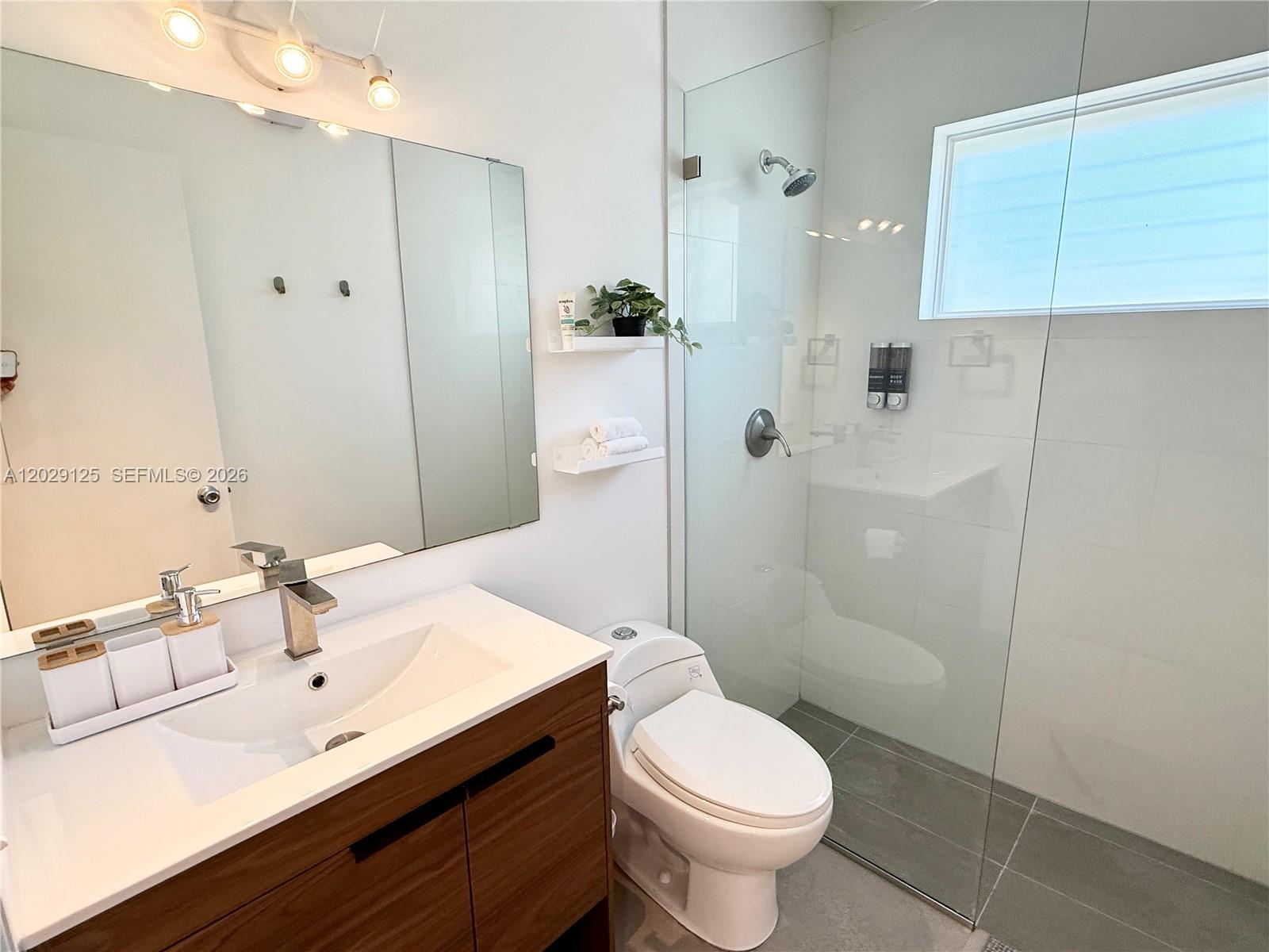 NORTH GATE - Residential Lease
