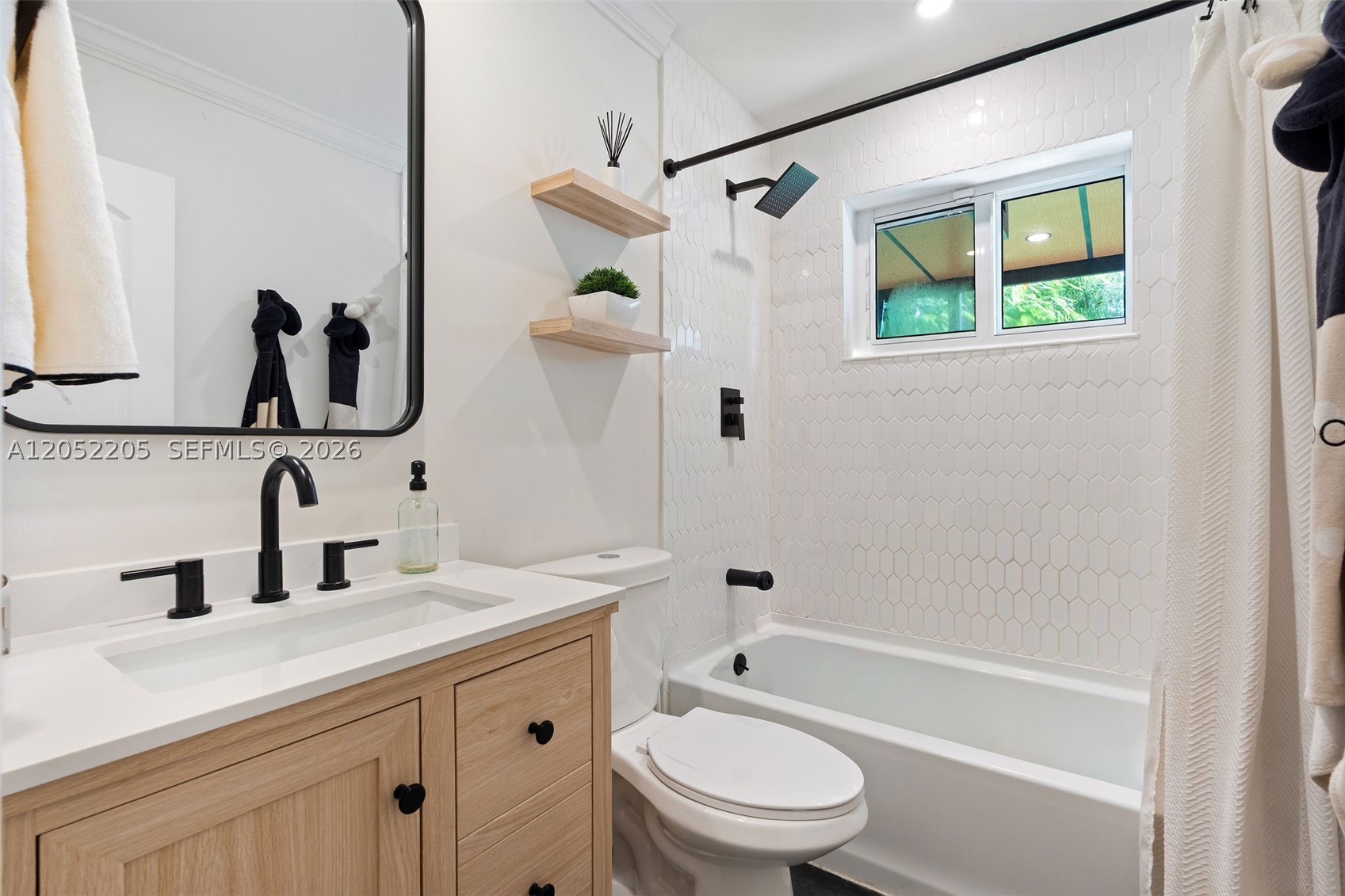 HEFTLER HOMES SUNSET PARK - Residential