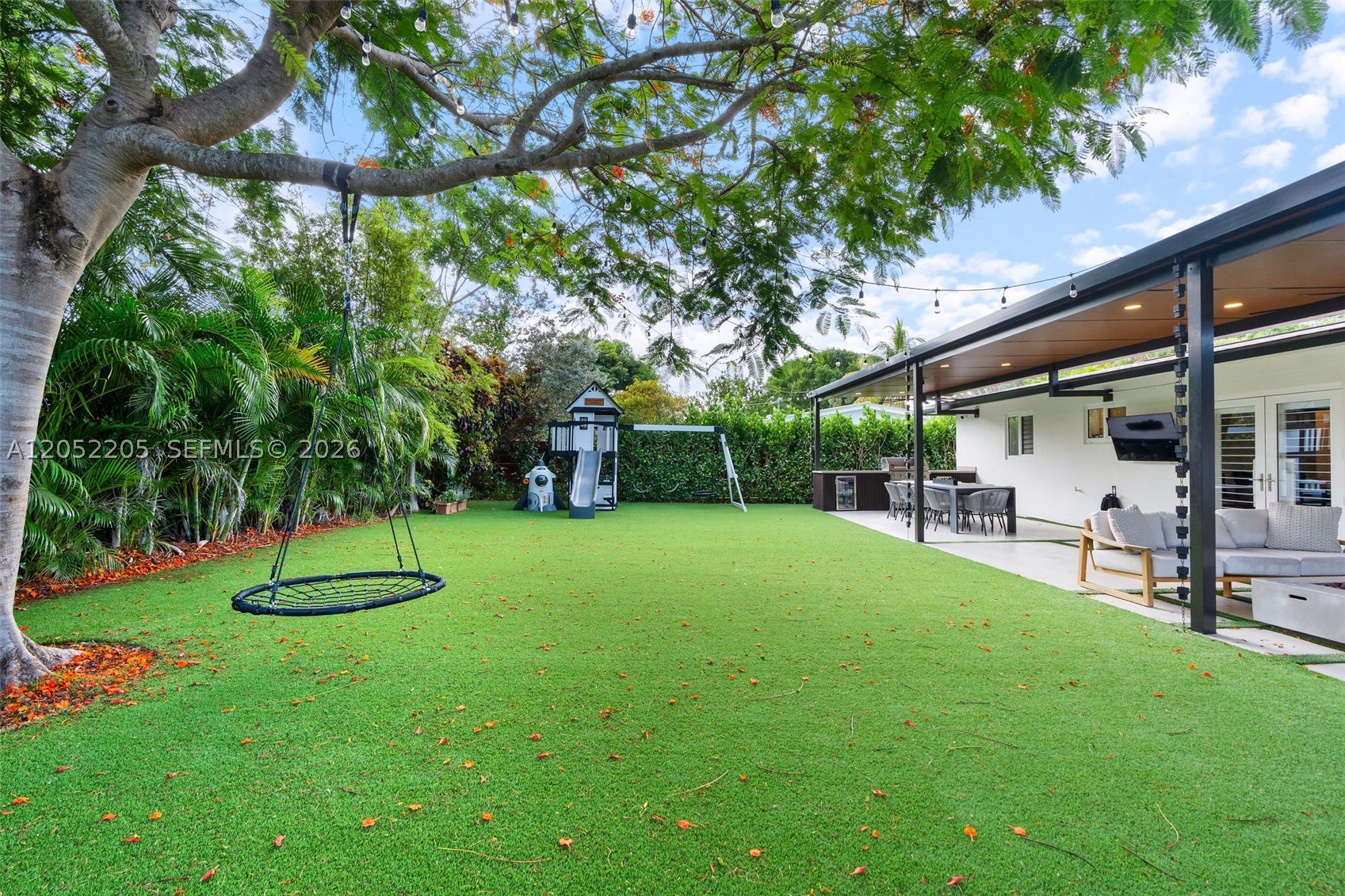 HEFTLER HOMES SUNSET PARK - Residential