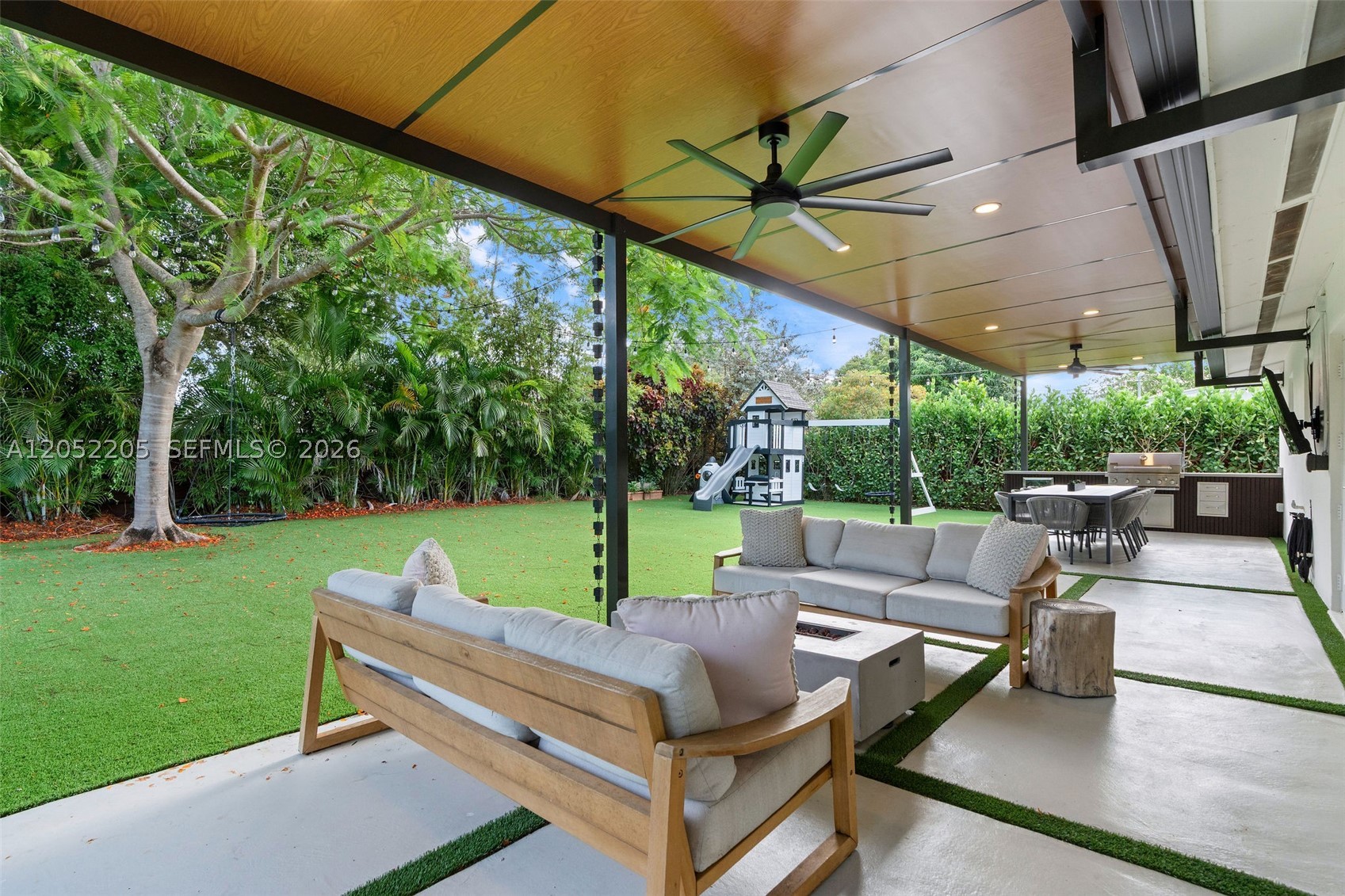 HEFTLER HOMES SUNSET PARK - Residential