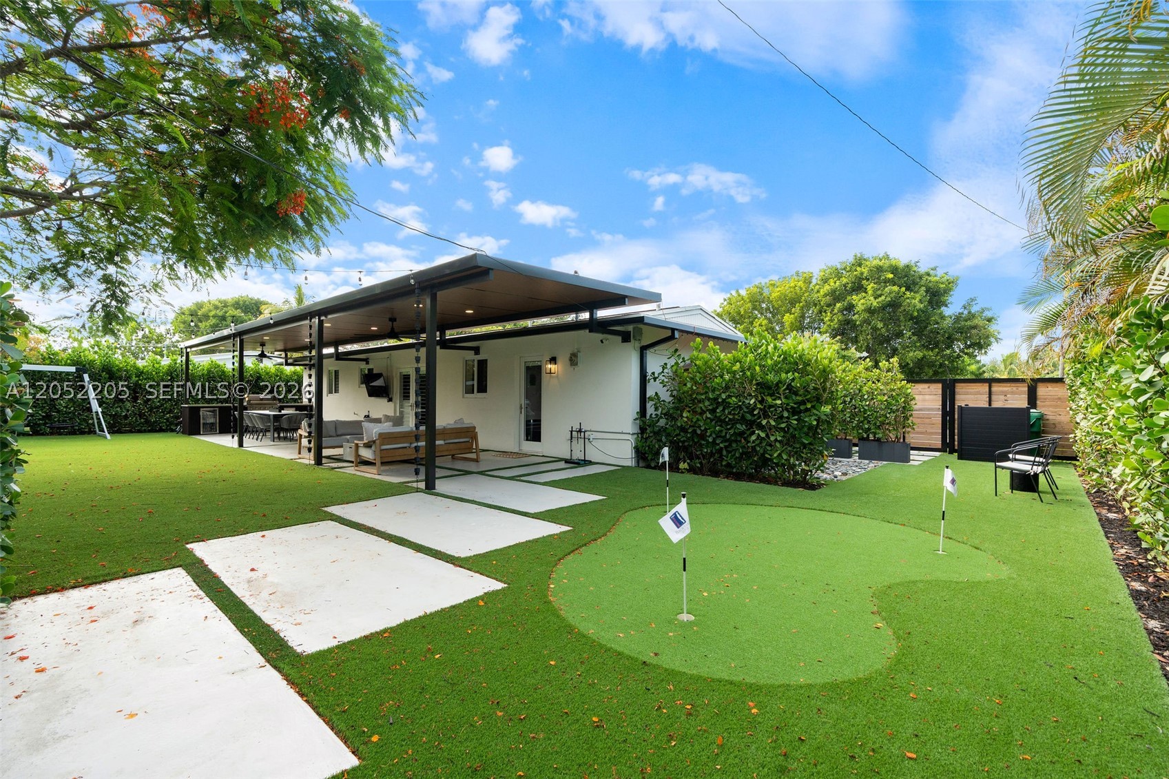 HEFTLER HOMES SUNSET PARK - Residential