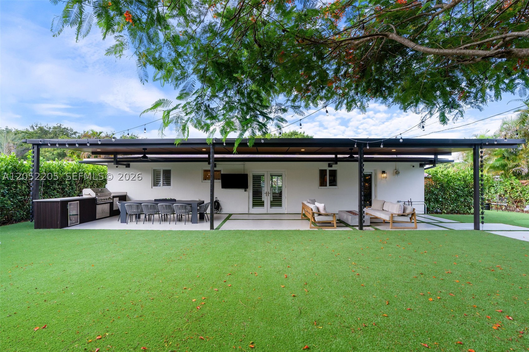 HEFTLER HOMES SUNSET PARK - Residential
