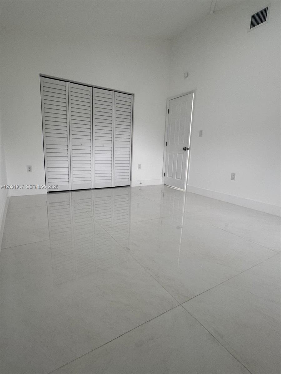 BREEZESWEPT HEIGHTS 1ST A - Residential Lease