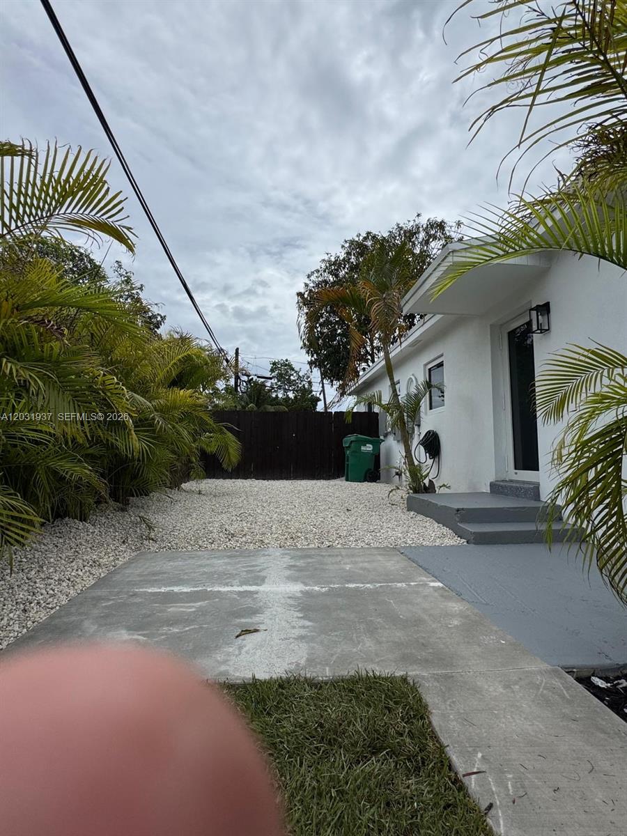 BREEZESWEPT HEIGHTS 1ST A - Residential Lease