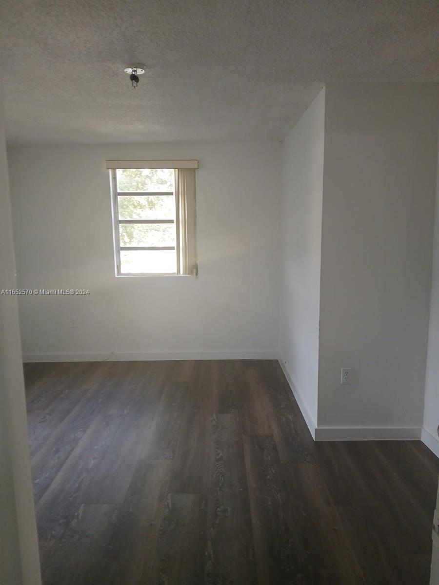 Downtown just 5 minutes from Brickell !