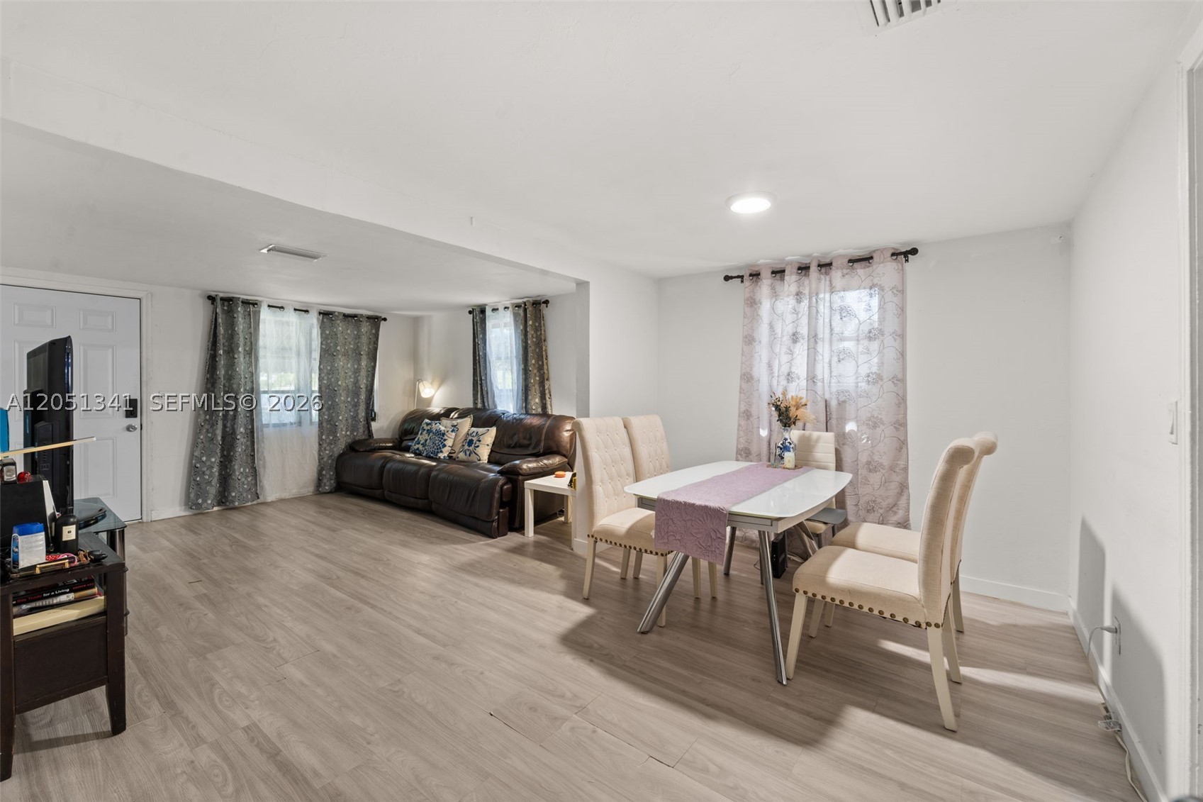 GRIFFINS SUB - Residential