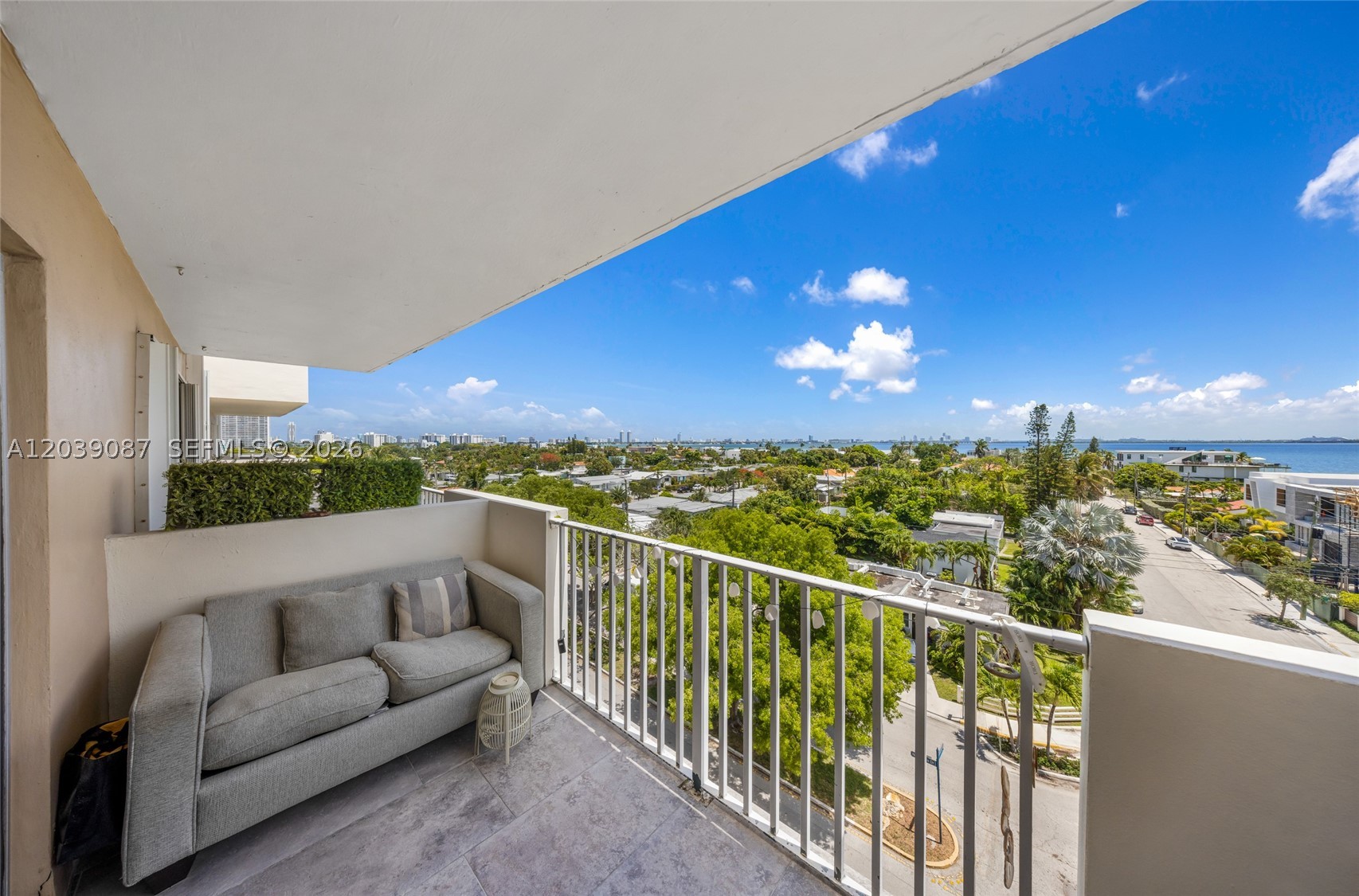 ISLAND PLACE AT NORTH BAY - Residential Lease