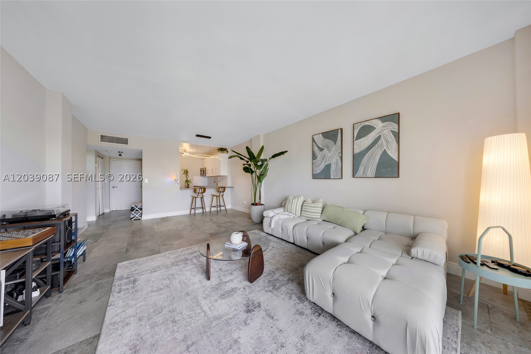 ISLAND PLACE AT NORTH BAY - Residential Lease