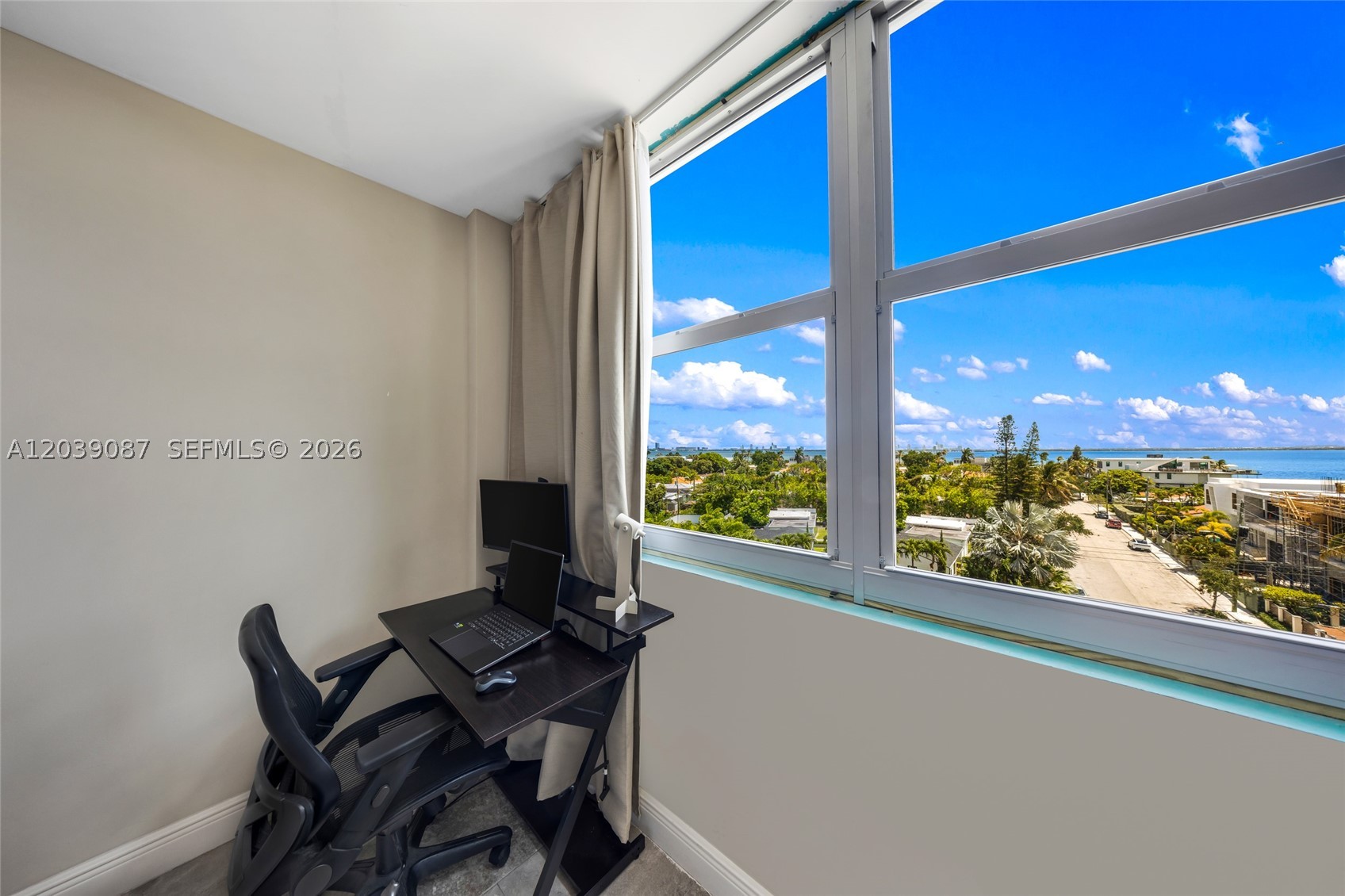 ISLAND PLACE AT NORTH BAY - Residential Lease