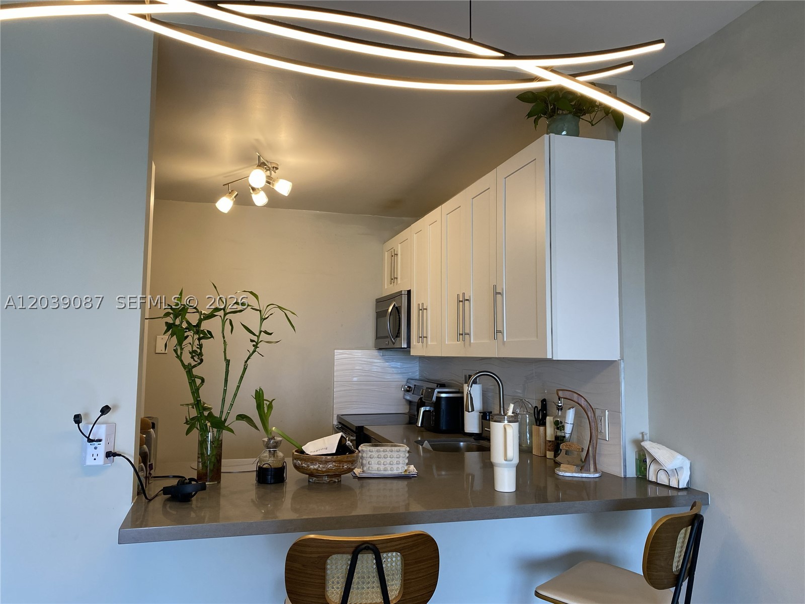 ISLAND PLACE AT NORTH BAY - Residential Lease