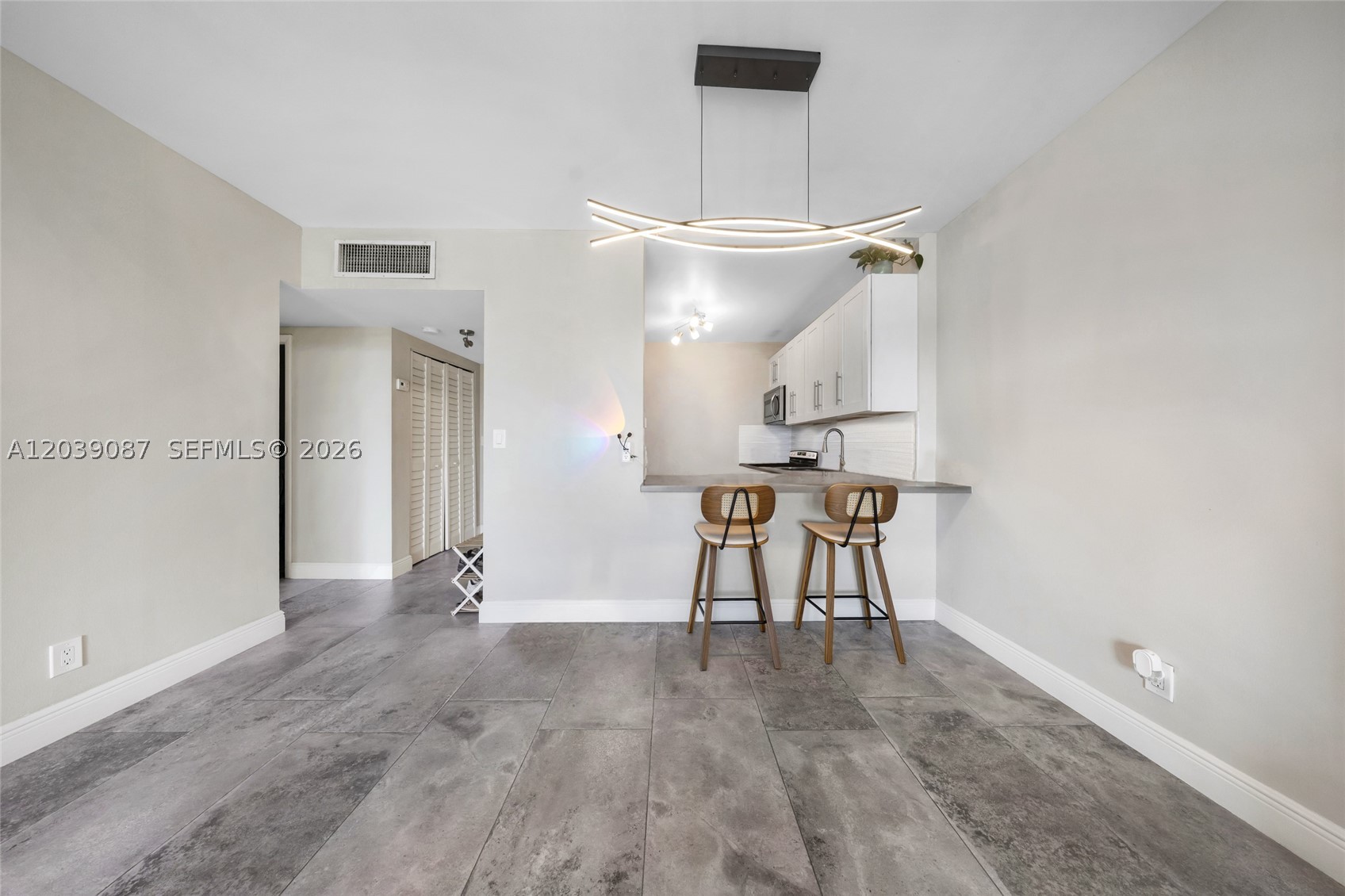 ISLAND PLACE AT NORTH BAY - Residential Lease